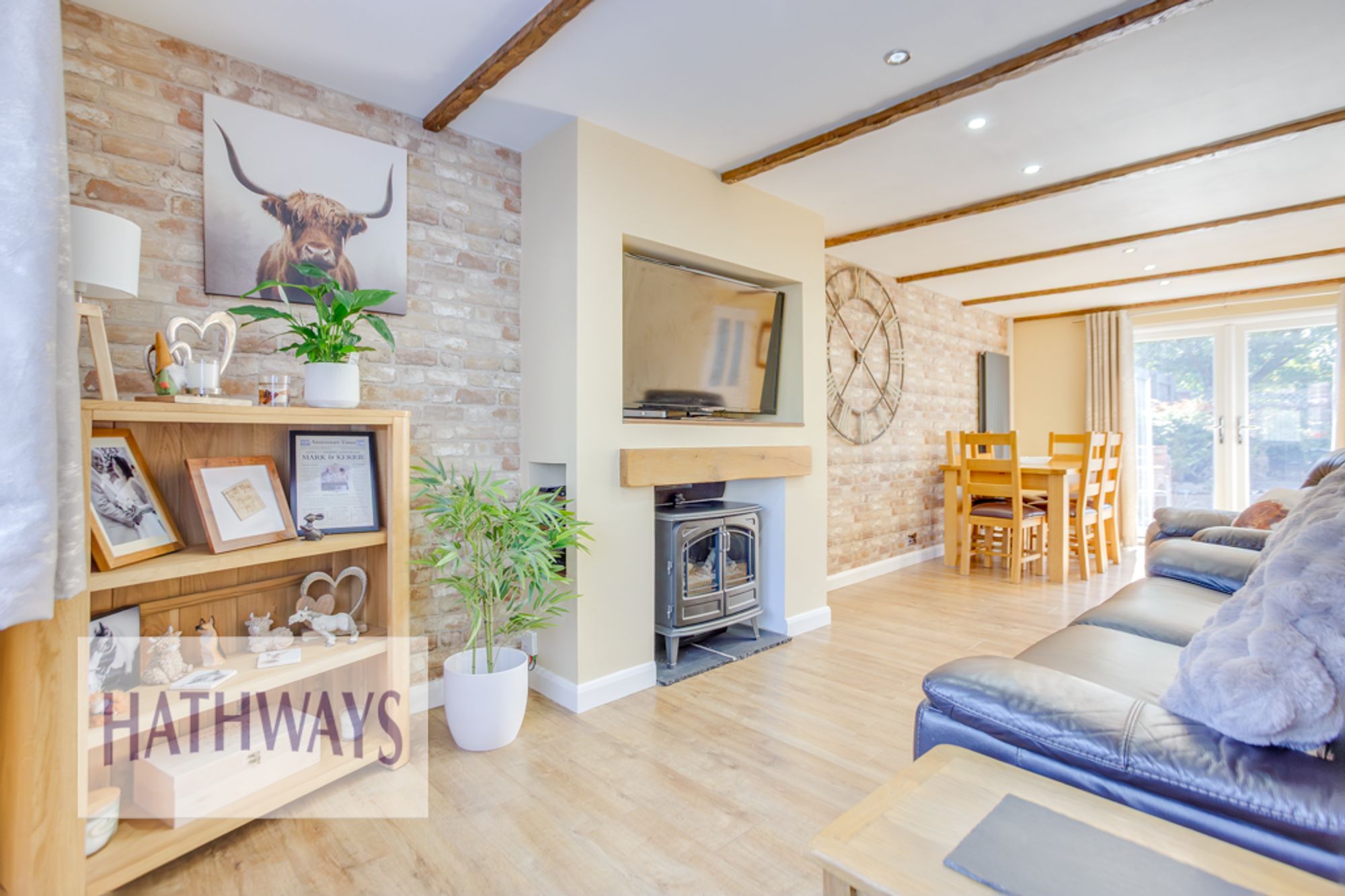 3 bed end of terrace house for sale in Bryncelyn Road, Cwmbran  - Property Image 4