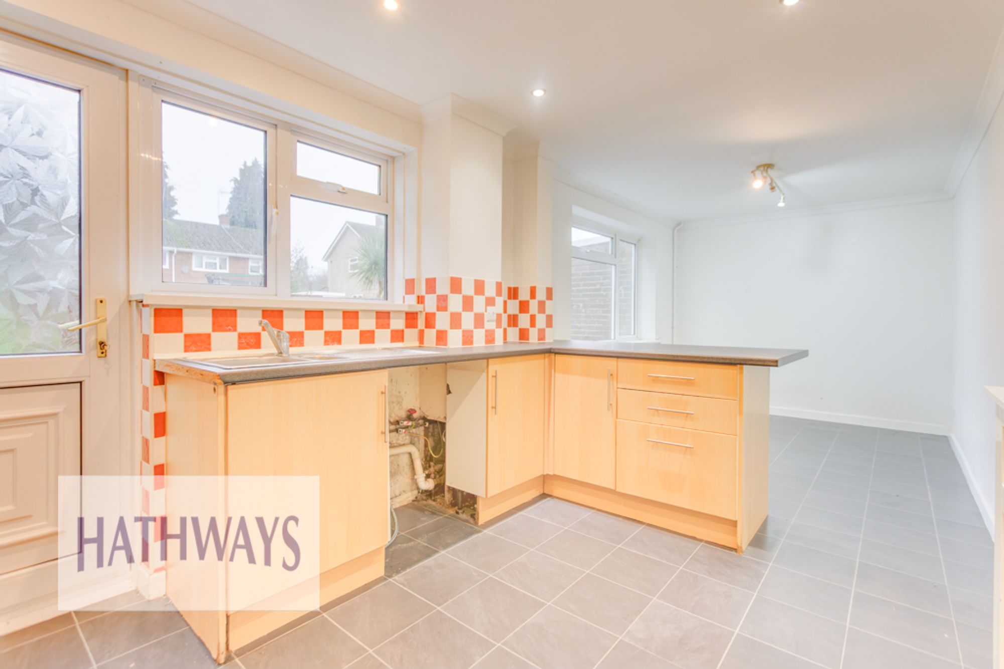 3 bed terraced house for sale in Manorbier Drive, Cwmbran  - Property Image 11