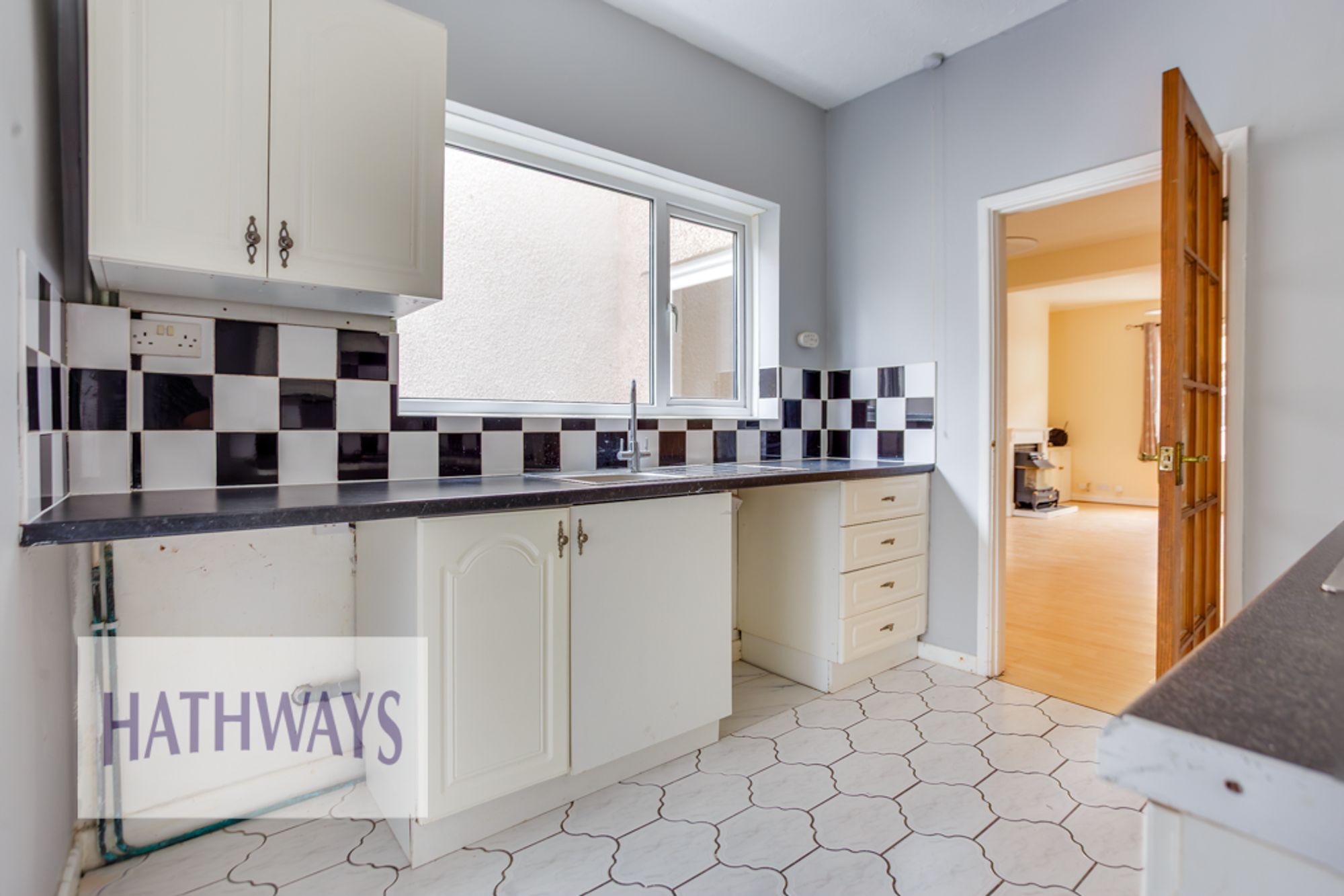 3 bed terraced house for sale in Wheeler Street, Newport 8