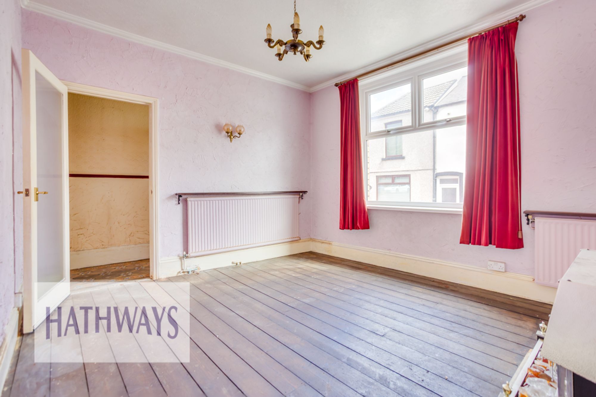 3 bed mid-terraced house for sale in Grove Place, Pontypool 5