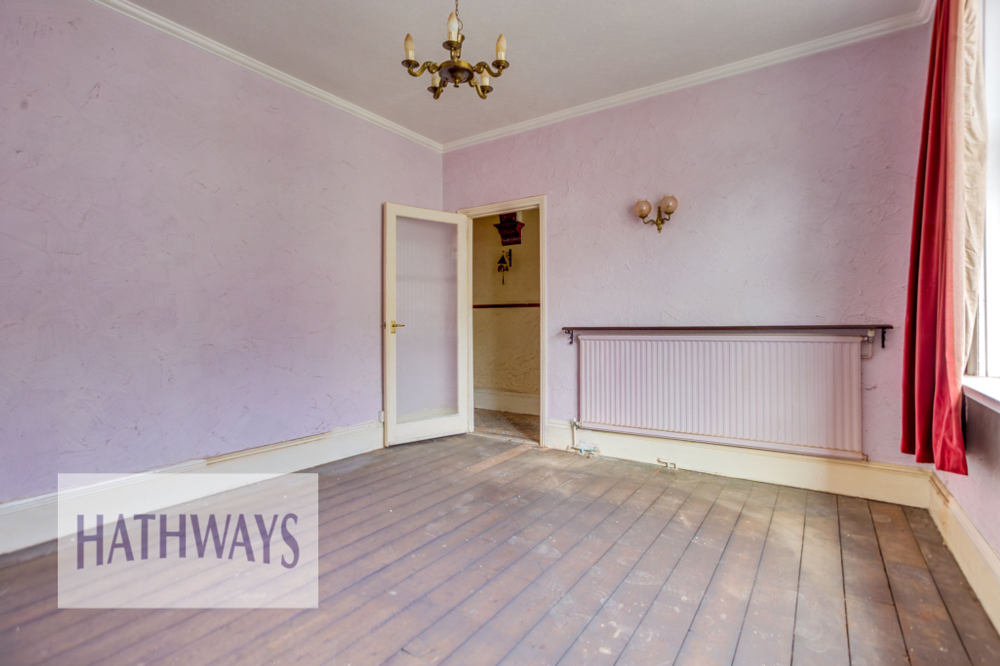 3 bed mid-terraced house for sale in Grove Place, Pontypool 6