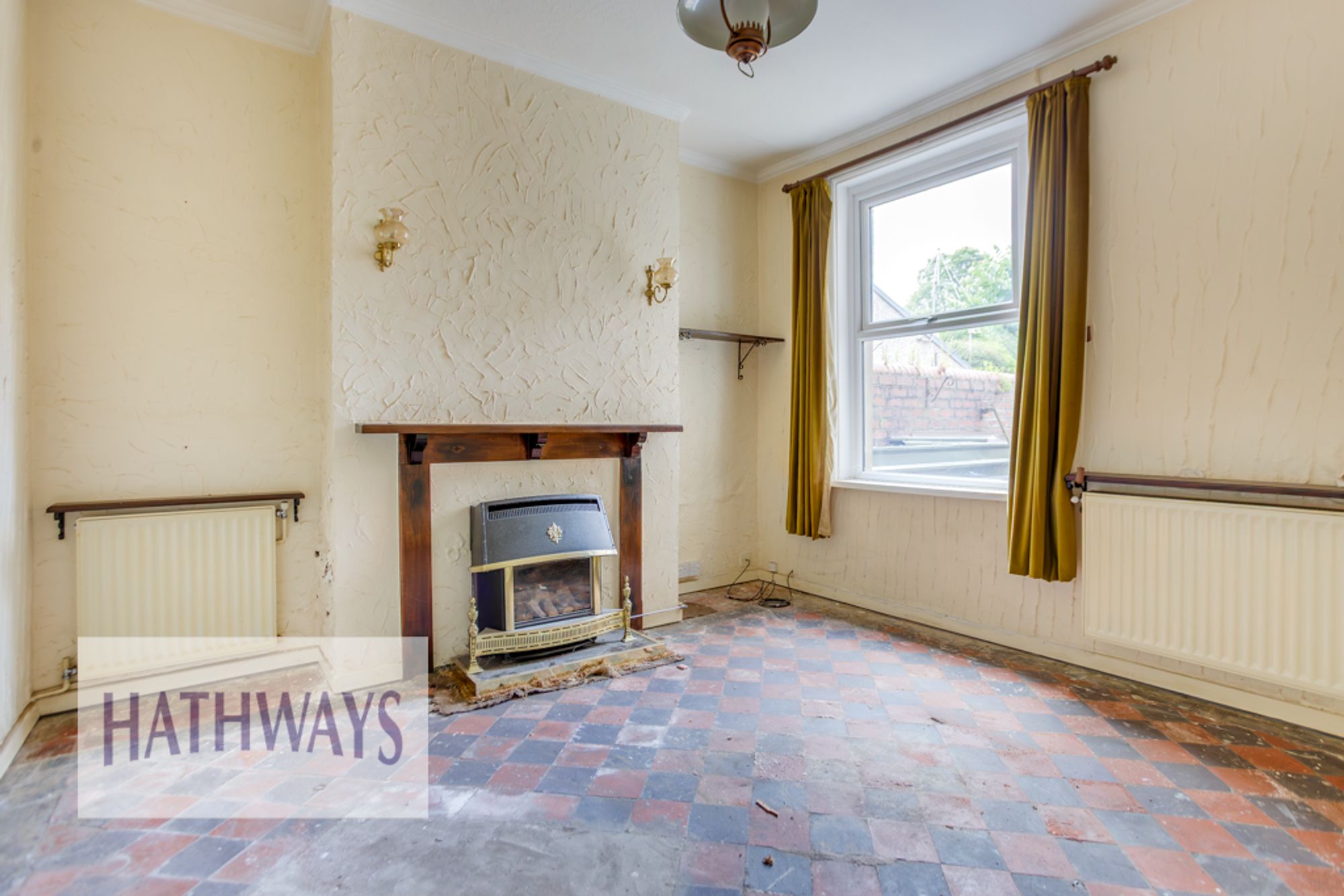 3 bed mid-terraced house for sale in Grove Place, Pontypool  - Property Image 8