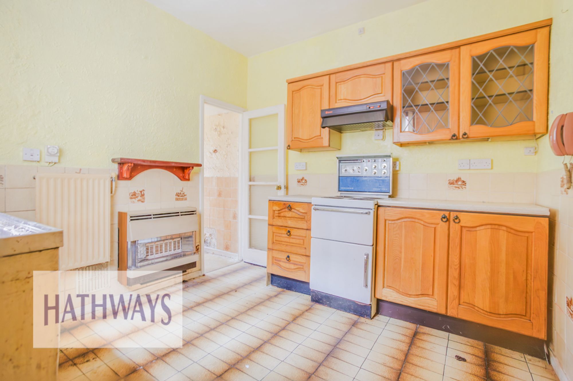 3 bed mid-terraced house for sale in Grove Place, Pontypool  - Property Image 13