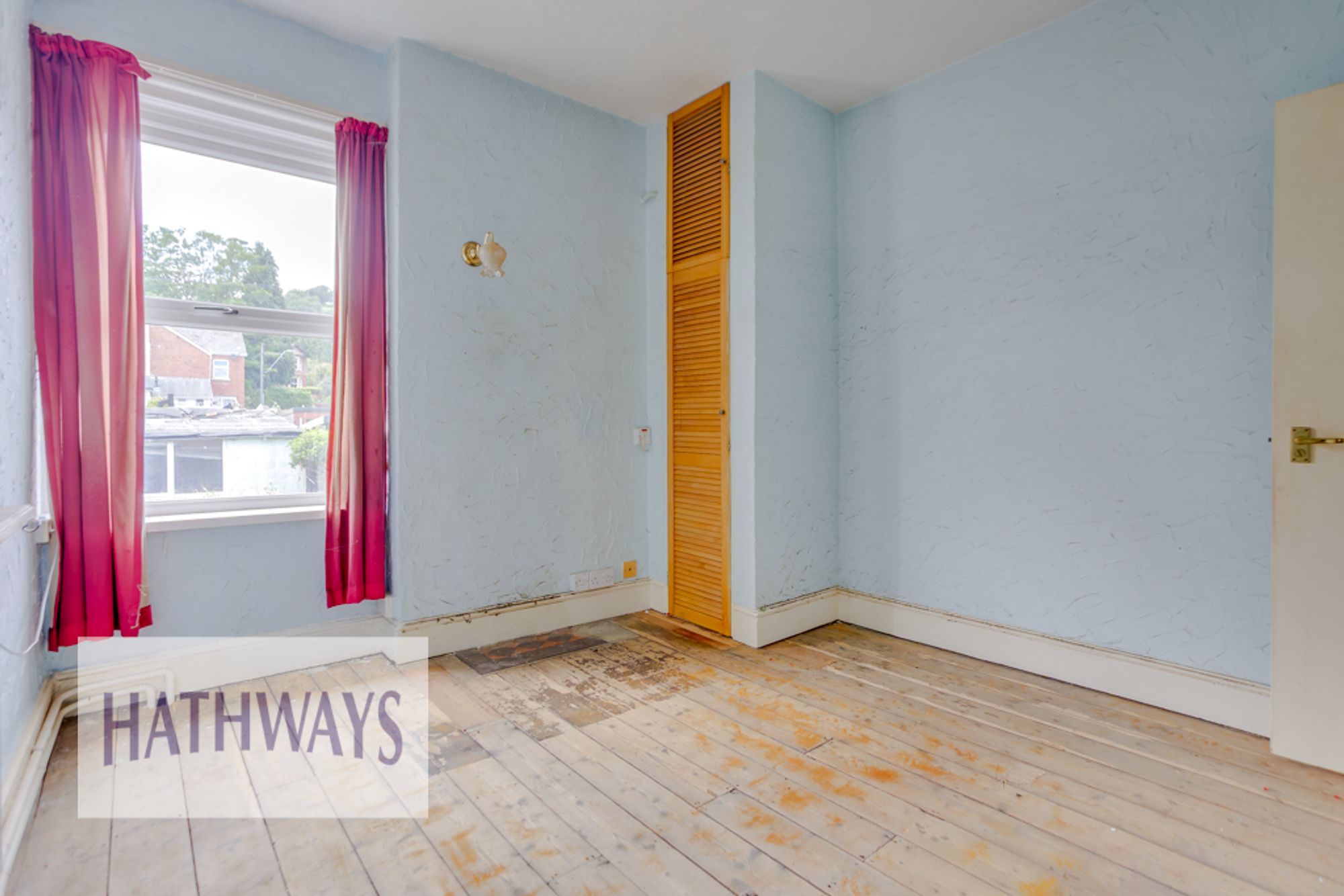 3 bed mid-terraced house for sale in Grove Place, Pontypool 27
