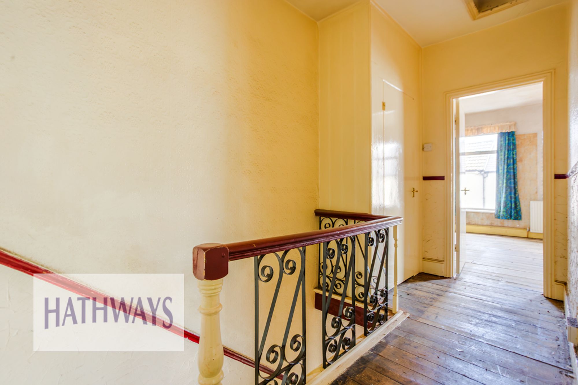 3 bed mid-terraced house for sale in Grove Place, Pontypool 18
