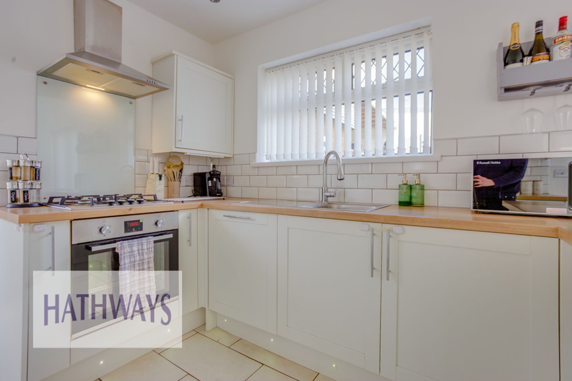3 bed semi-detached house for sale in Crown Close, Cwmbran  - Property Image 11
