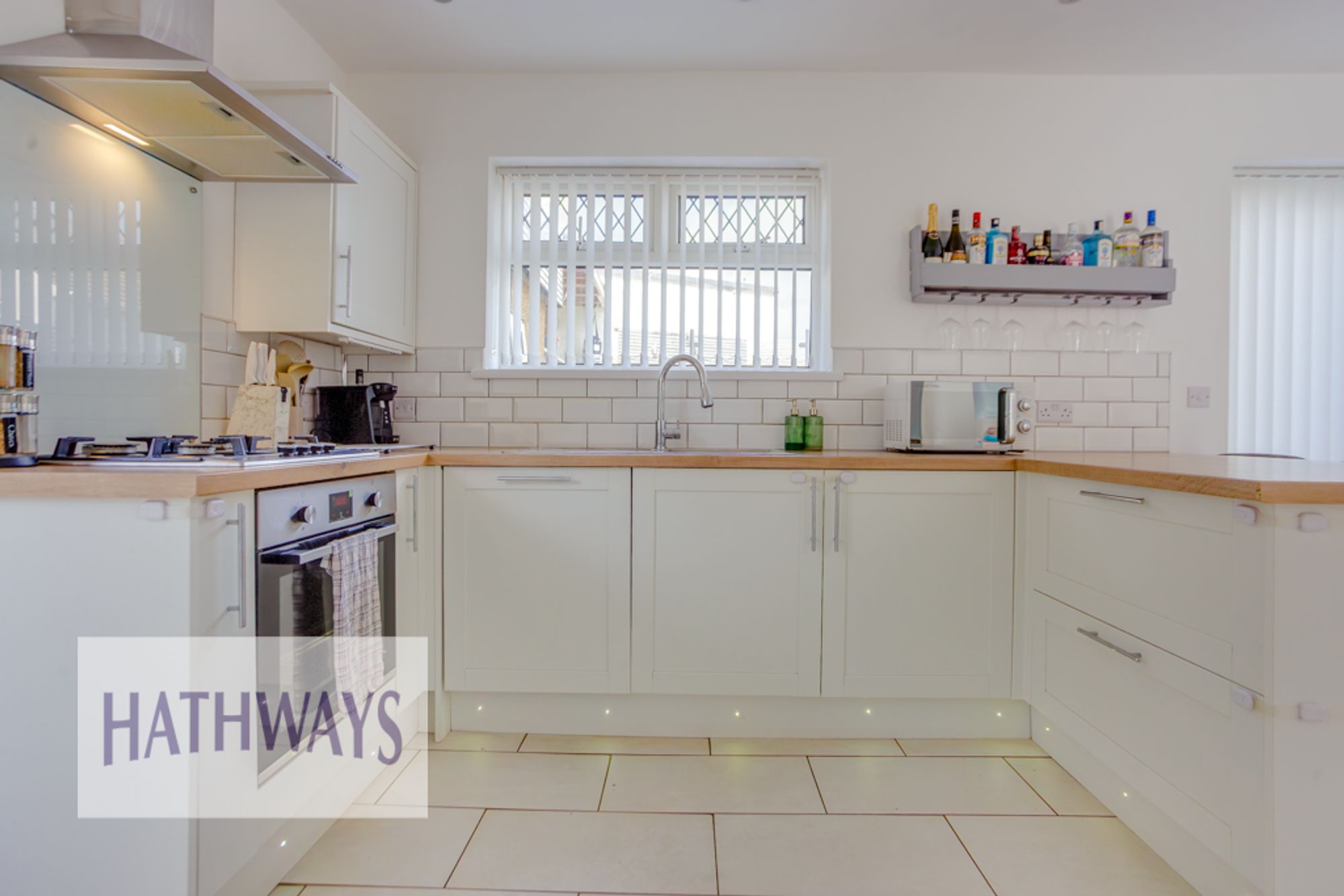 3 bed semi-detached house for sale in Crown Close, Cwmbran 7