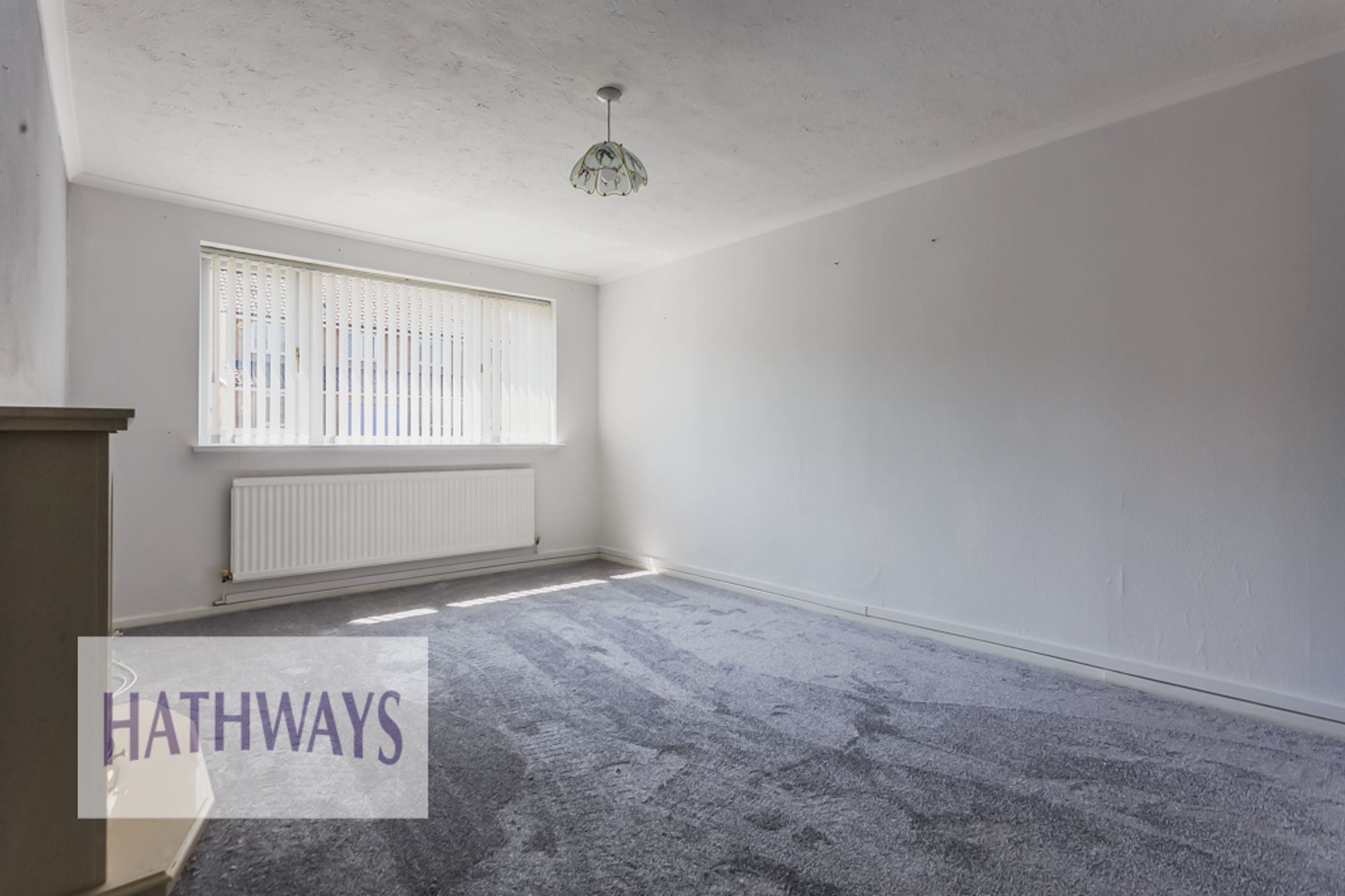 4 bed detached house to rent in The Brades, Newport 7