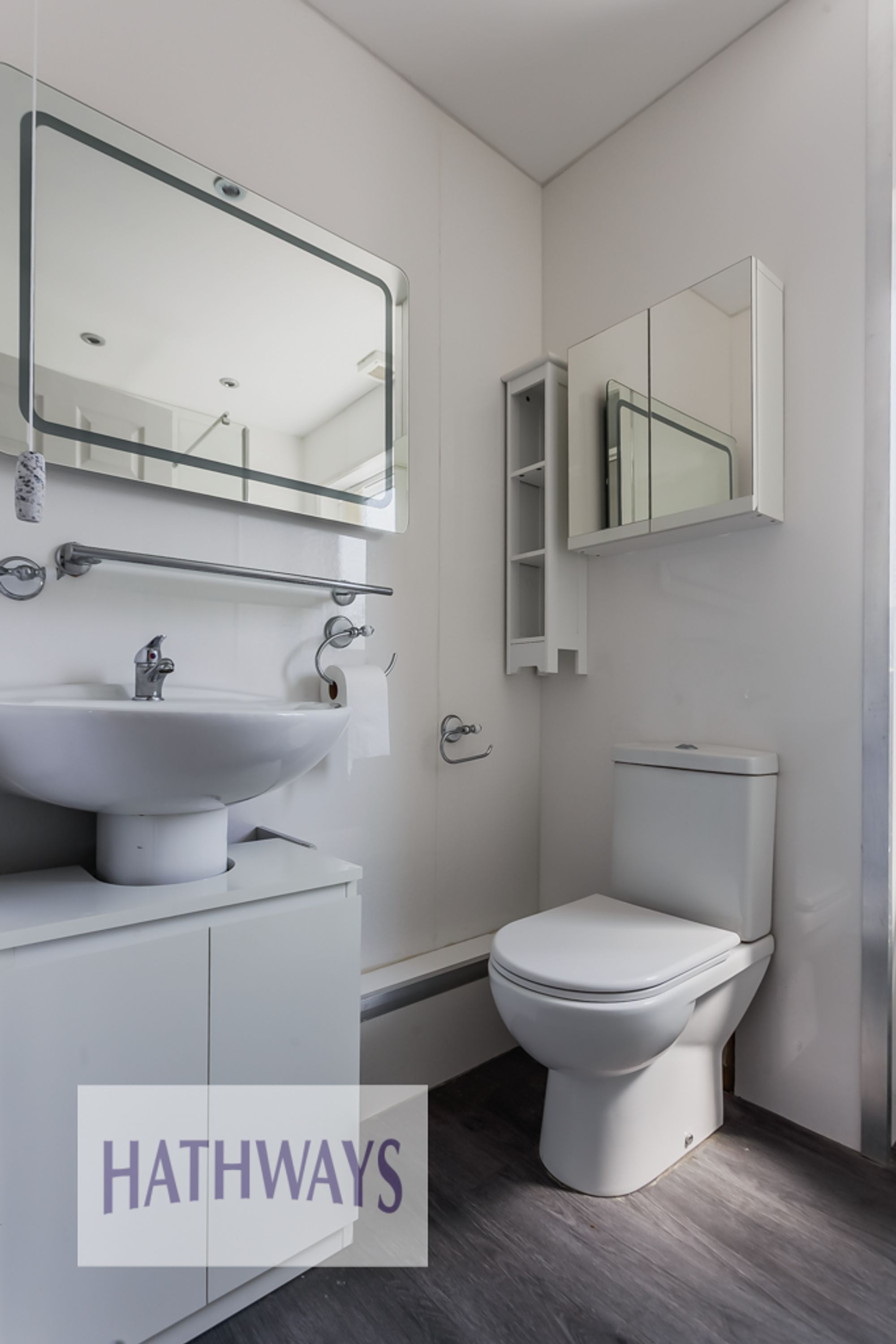 4 bed detached house to rent in The Brades, Newport 26