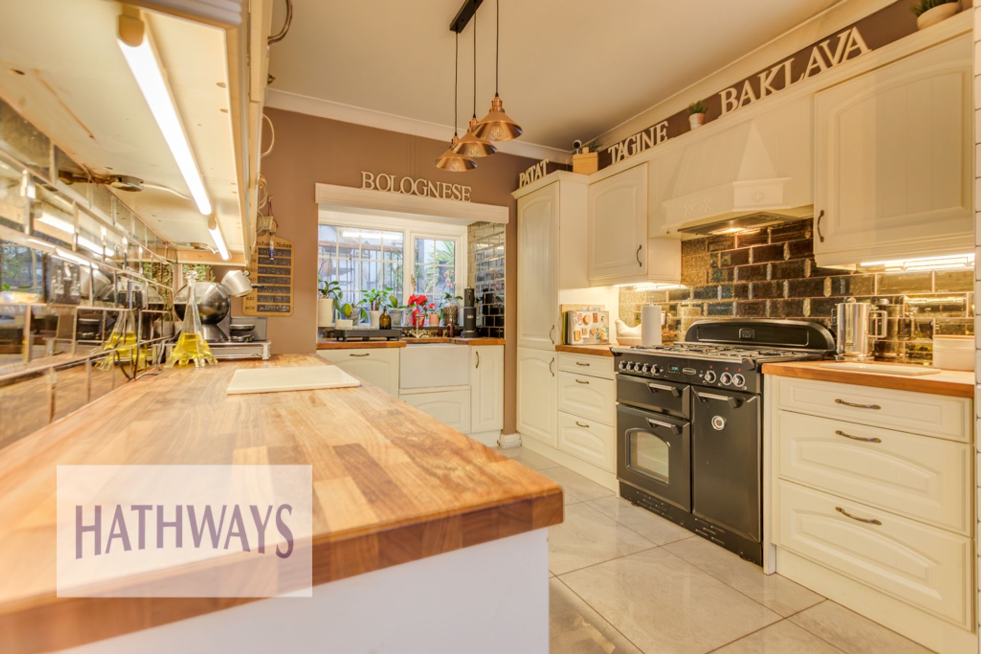 5 bed detached house for sale in Victoria Road, Pontypool 9