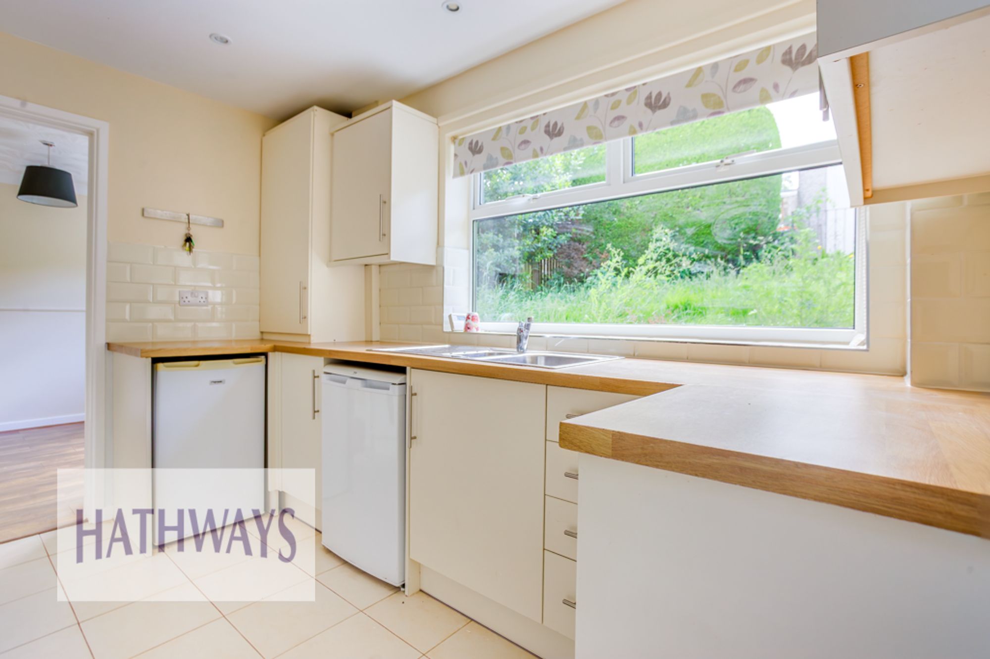 3 bed semi-detached house to rent in Ivor John Walk, Newport  - Property Image 7