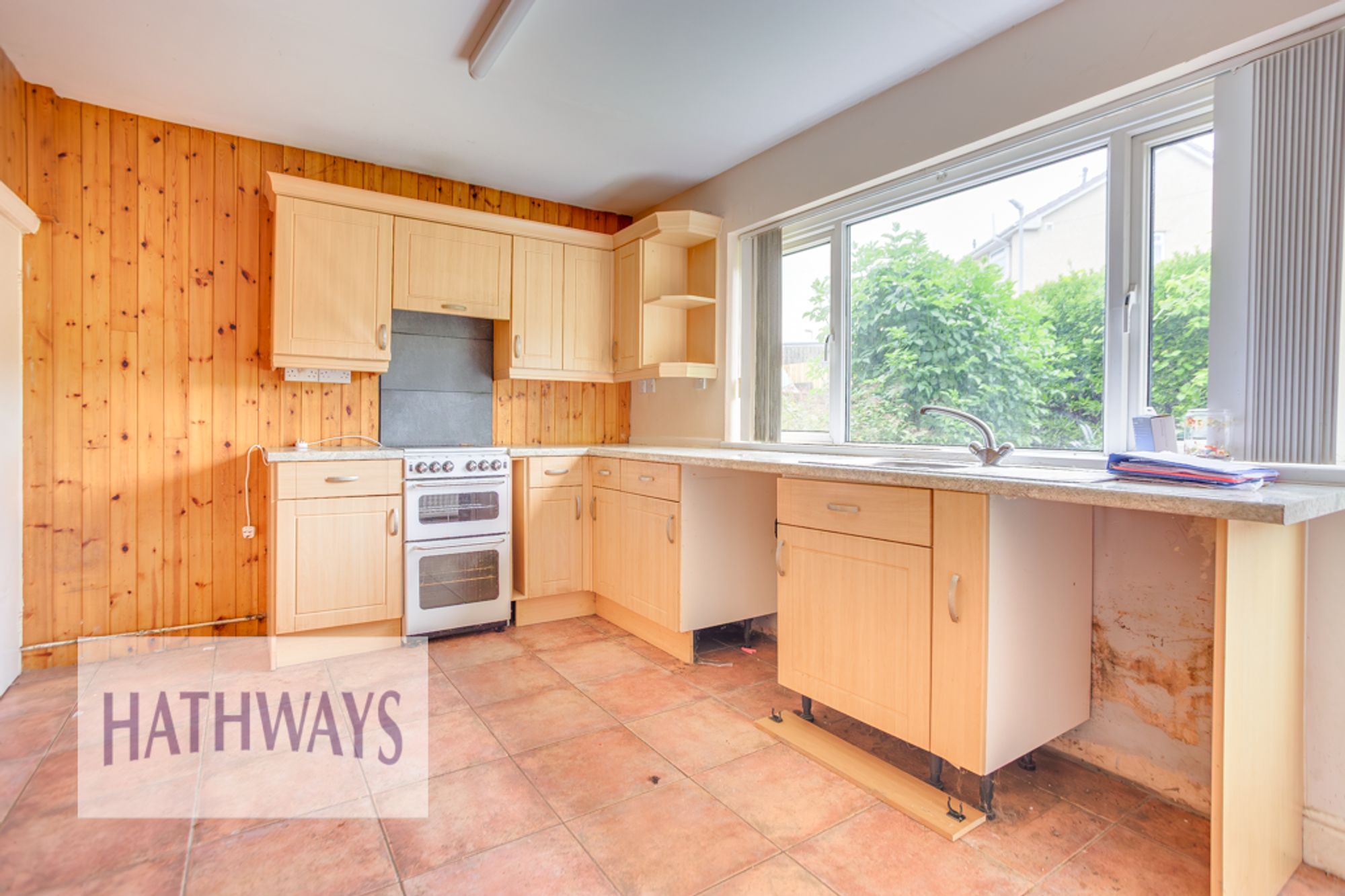 3 bed detached house for sale in Afon Close, Pontypool 11