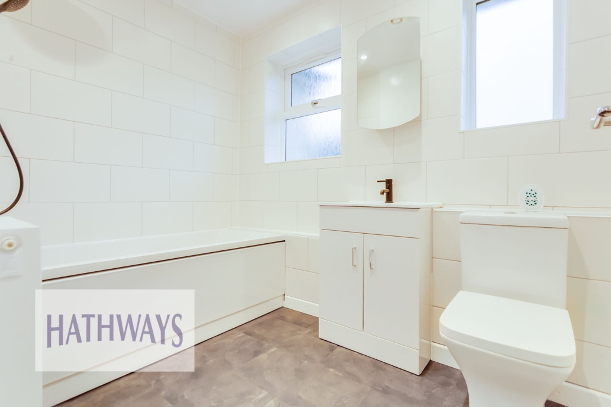 2 bed detached bungalow to rent in Cefn Close, Croesyceiliog, NP44  - Property Image 17