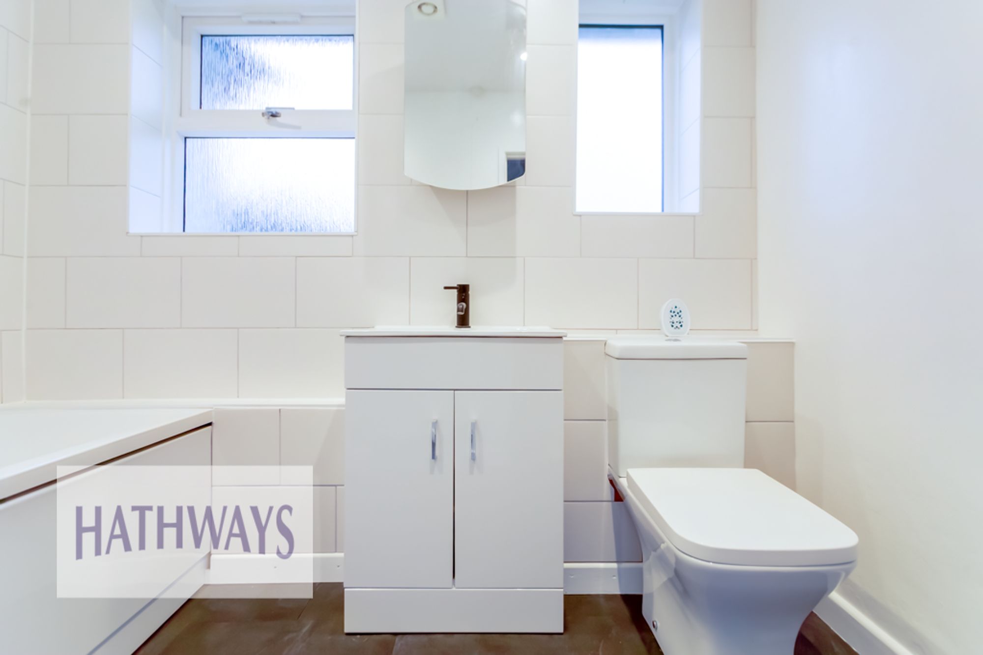2 bed detached bungalow to rent in Cefn Close, Croesyceiliog, NP44 14