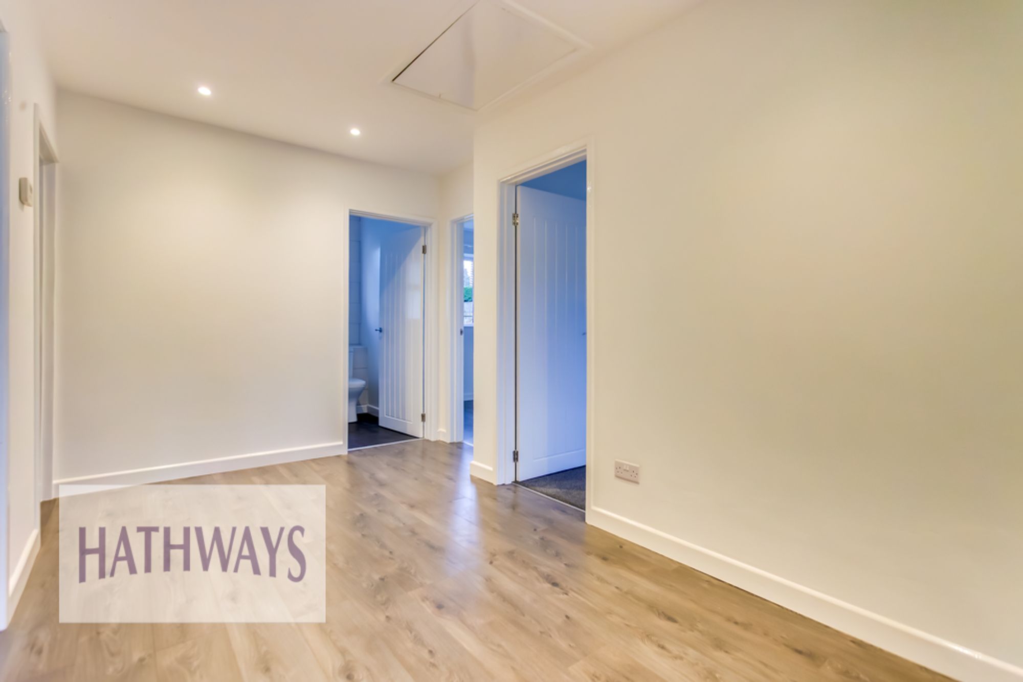 2 bed detached bungalow to rent in Cefn Close, Croesyceiliog, NP44 11