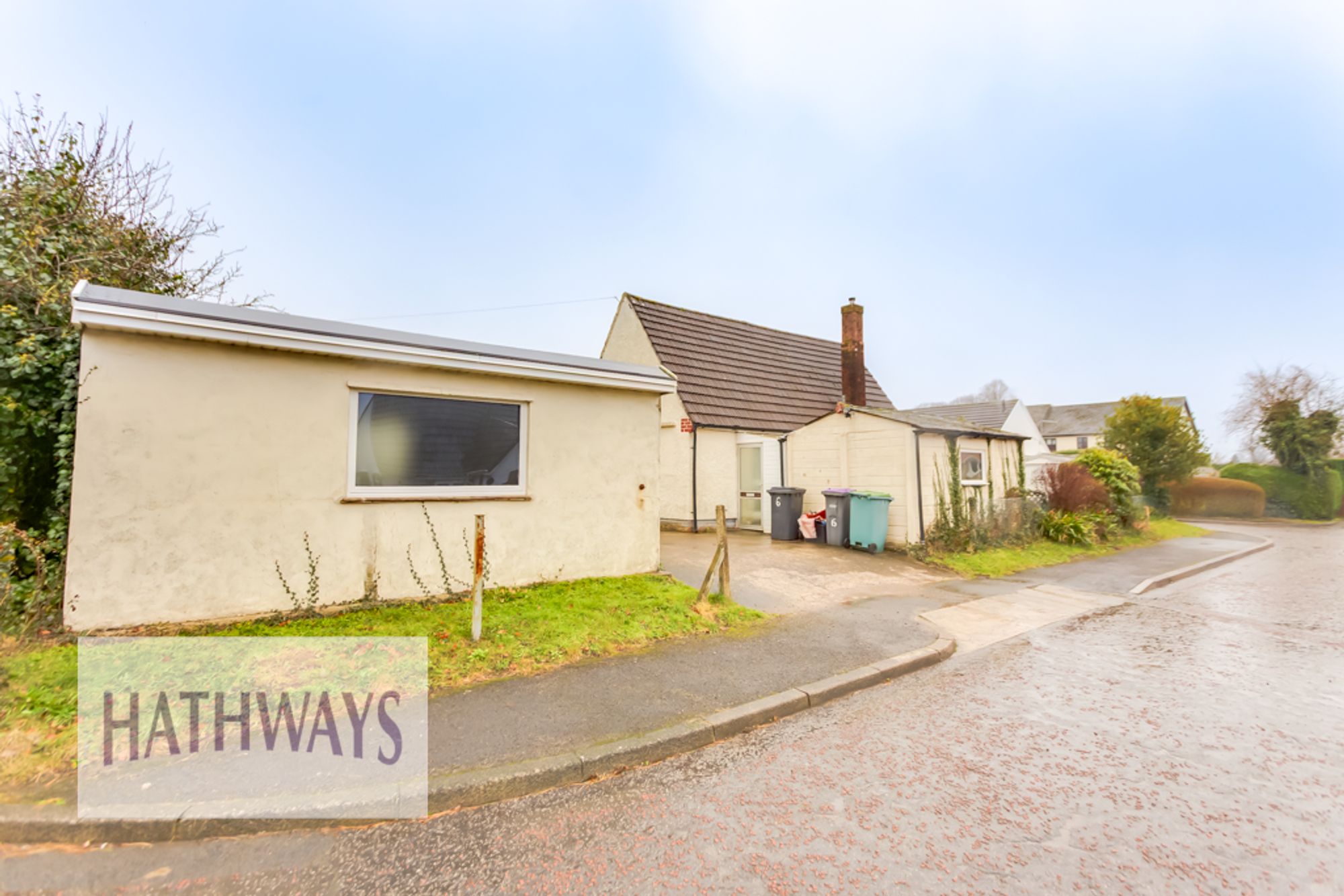 2 bed detached bungalow to rent in Cefn Close, Croesyceiliog, NP44 29