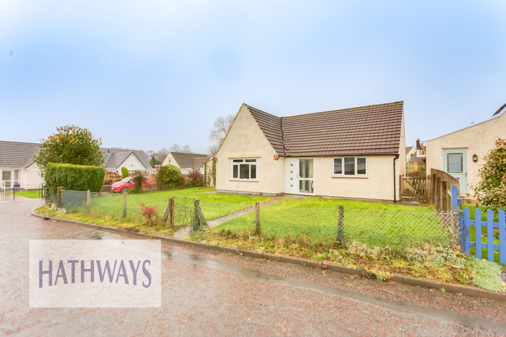 2 bed detached bungalow to rent in Cefn Close, Croesyceiliog, NP44 30