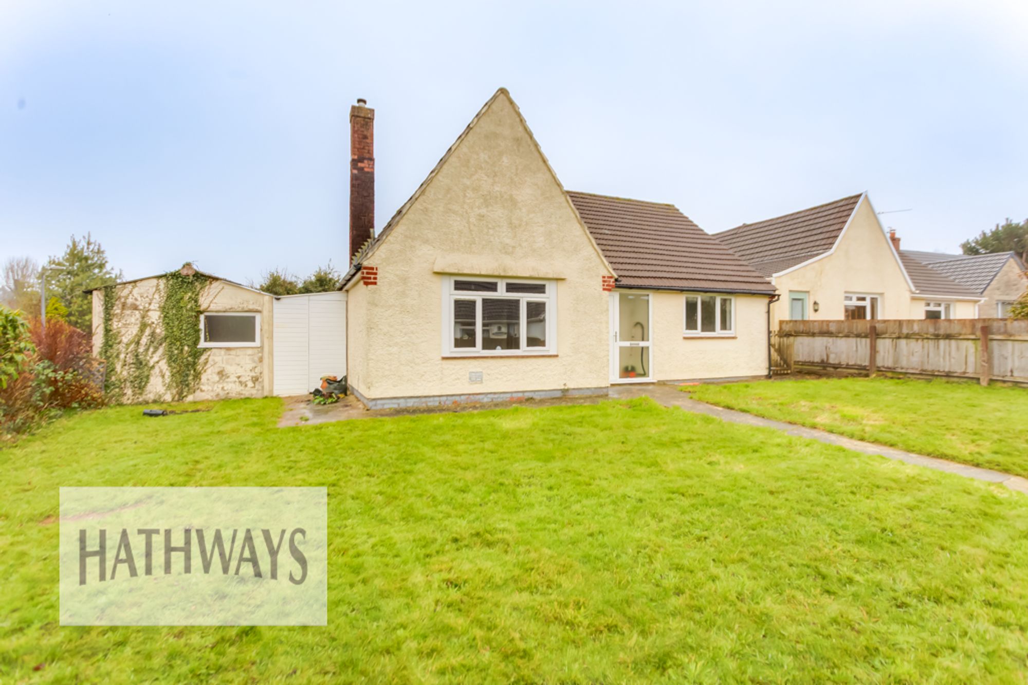 2 bed detached bungalow to rent in Cefn Close, Croesyceiliog, NP44 33
