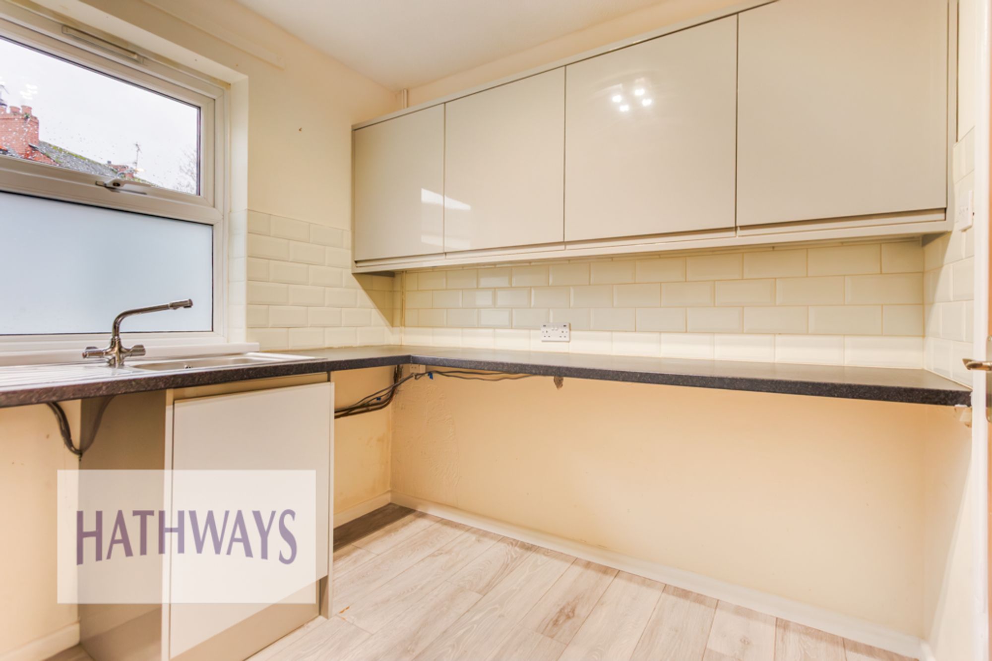 3 bed terraced house for sale in Goldcroft Court, Newport  - Property Image 15