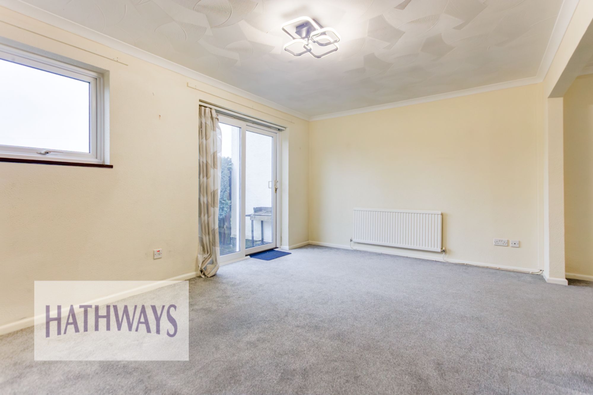 3 bed terraced house for sale in Goldcroft Court, Newport 7