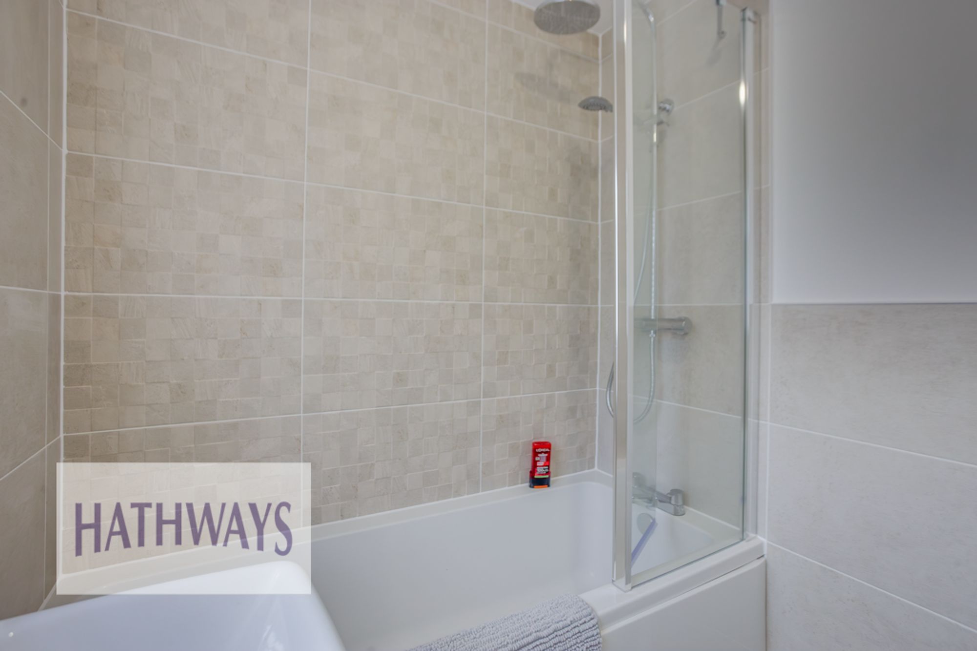 3 bed detached house to rent in Heol Ewen, Cwmbran 28