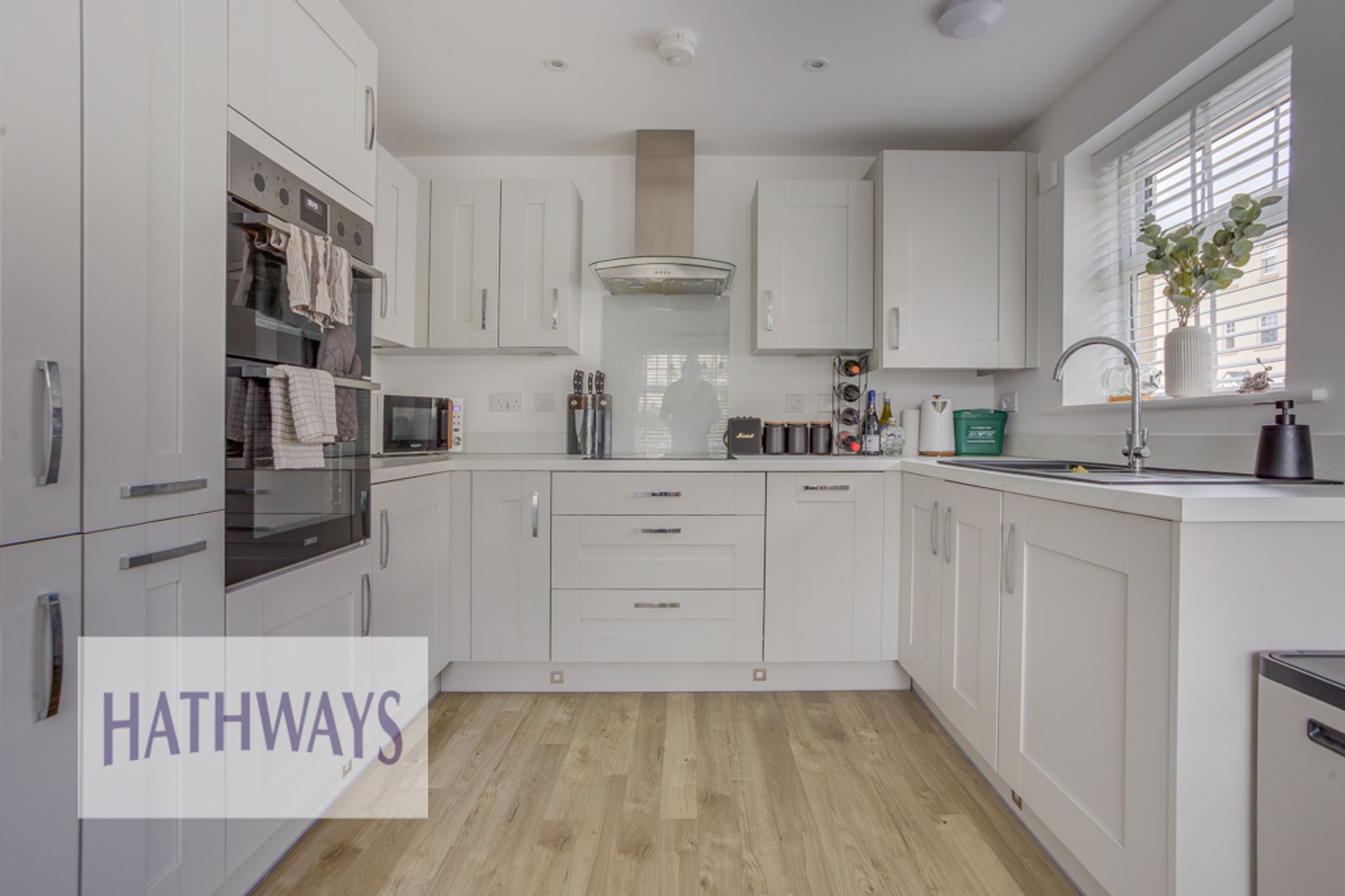 3 bed detached house to rent in Heol Ewen, Cwmbran 2