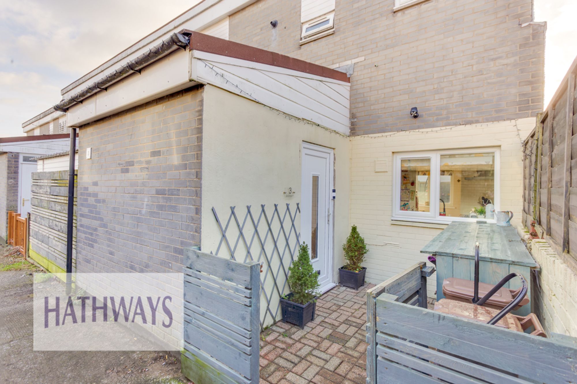 3 bed end of terrace house for sale in Short Path, Cwmbran  - Property Image 1
