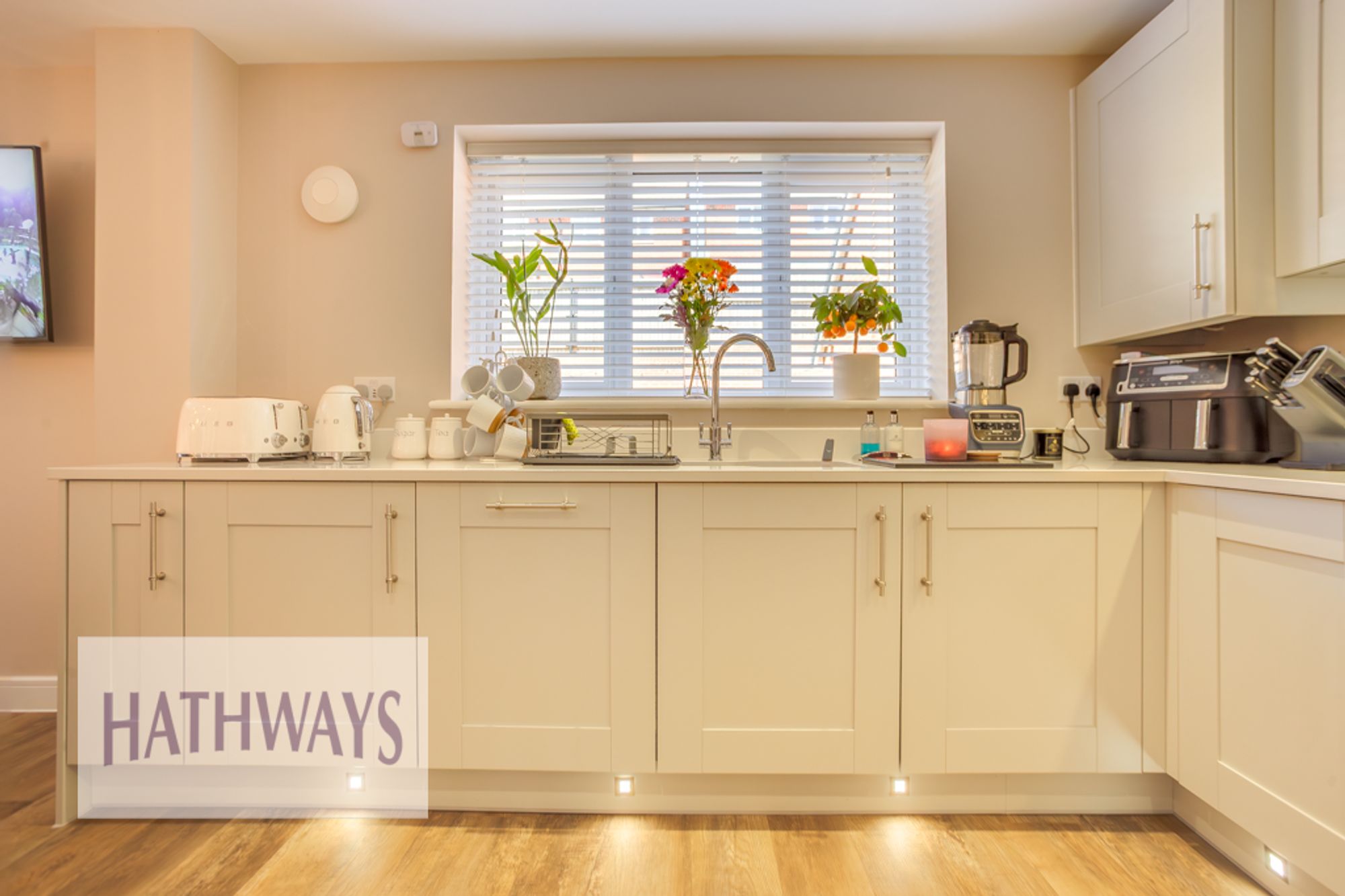 4 bed detached house for sale in Heol Lowri, Cwmbran 23