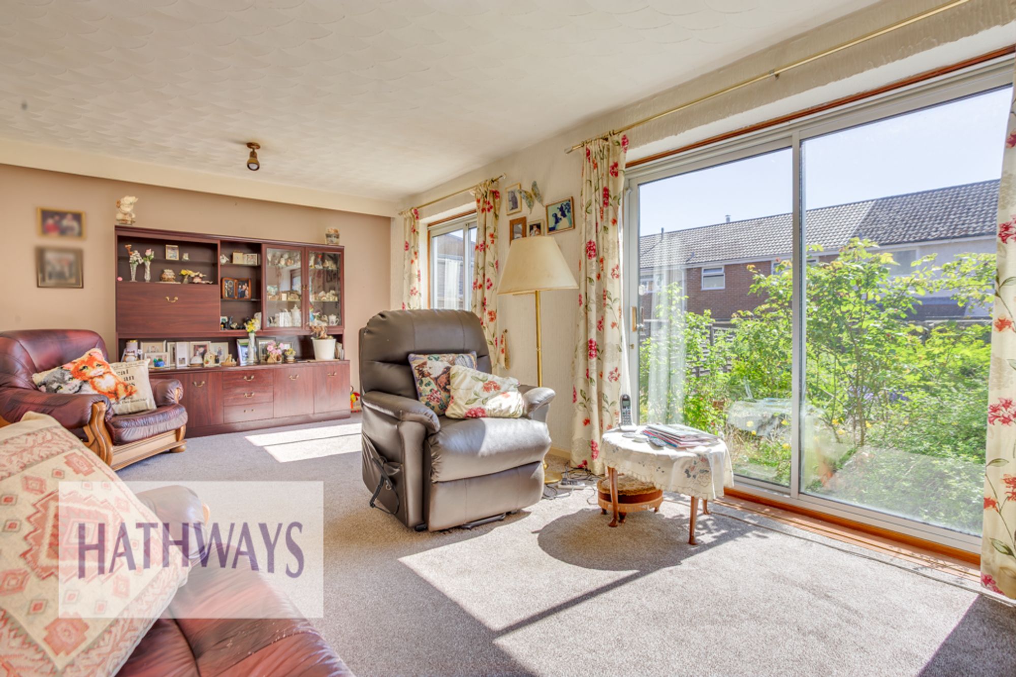 3 bed mid-terraced house for sale in Brookside, Cwmbran 8