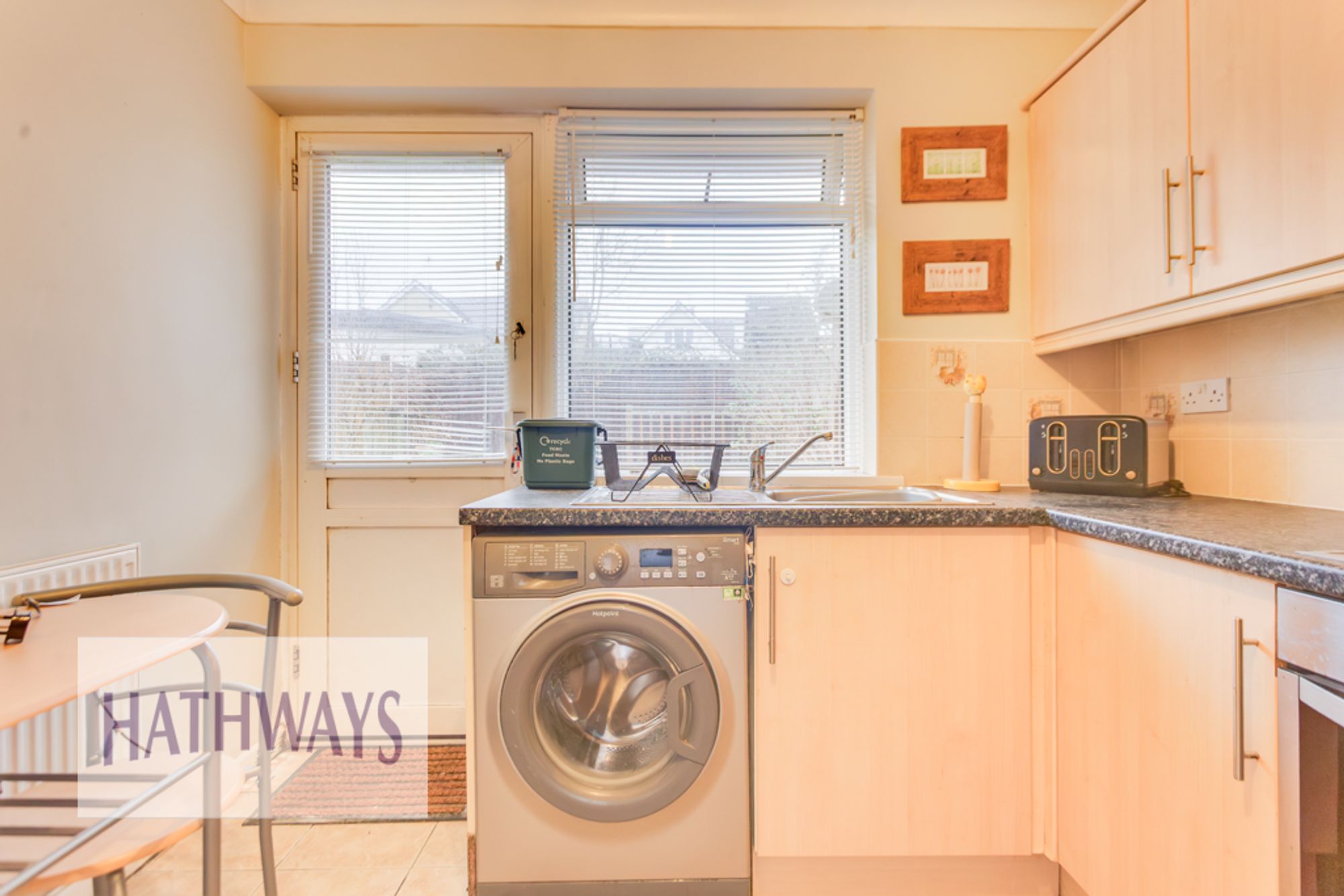 2 bed to rent in Cae Rhedyn, Cwmbran  - Property Image 9