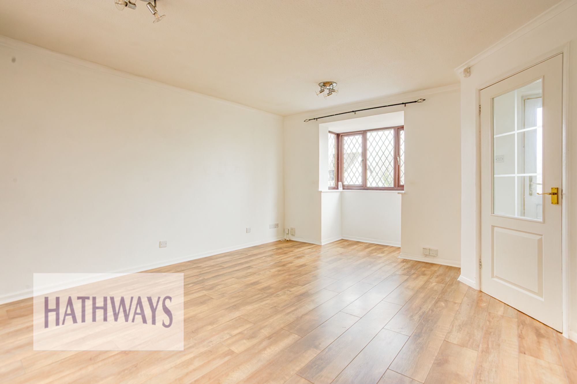 3 bed terraced house to rent in Hawkes Ridge, Cwmbran 5