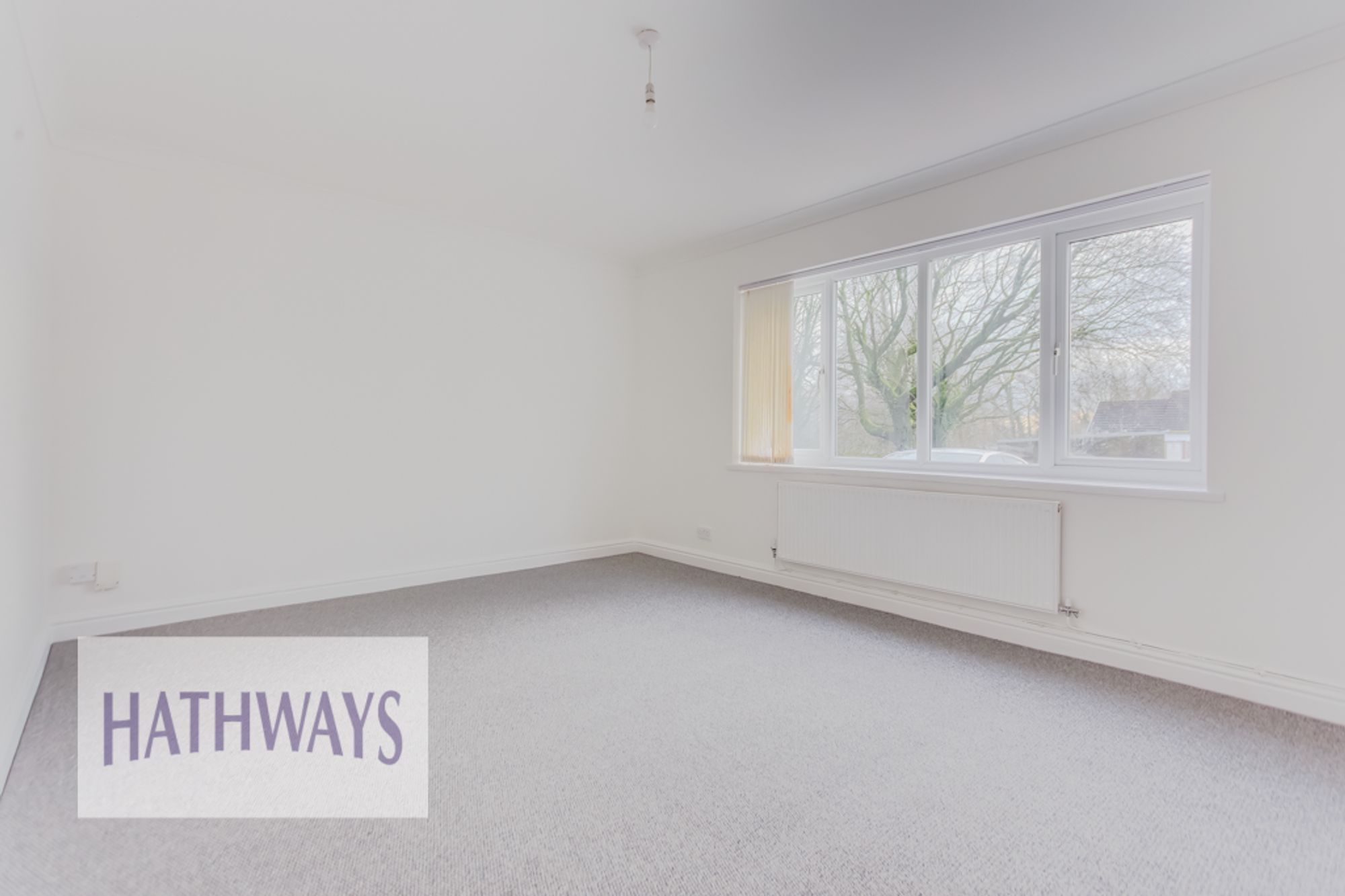 3 bed terraced house to rent in Tynewydd Green, Cwmbran 8