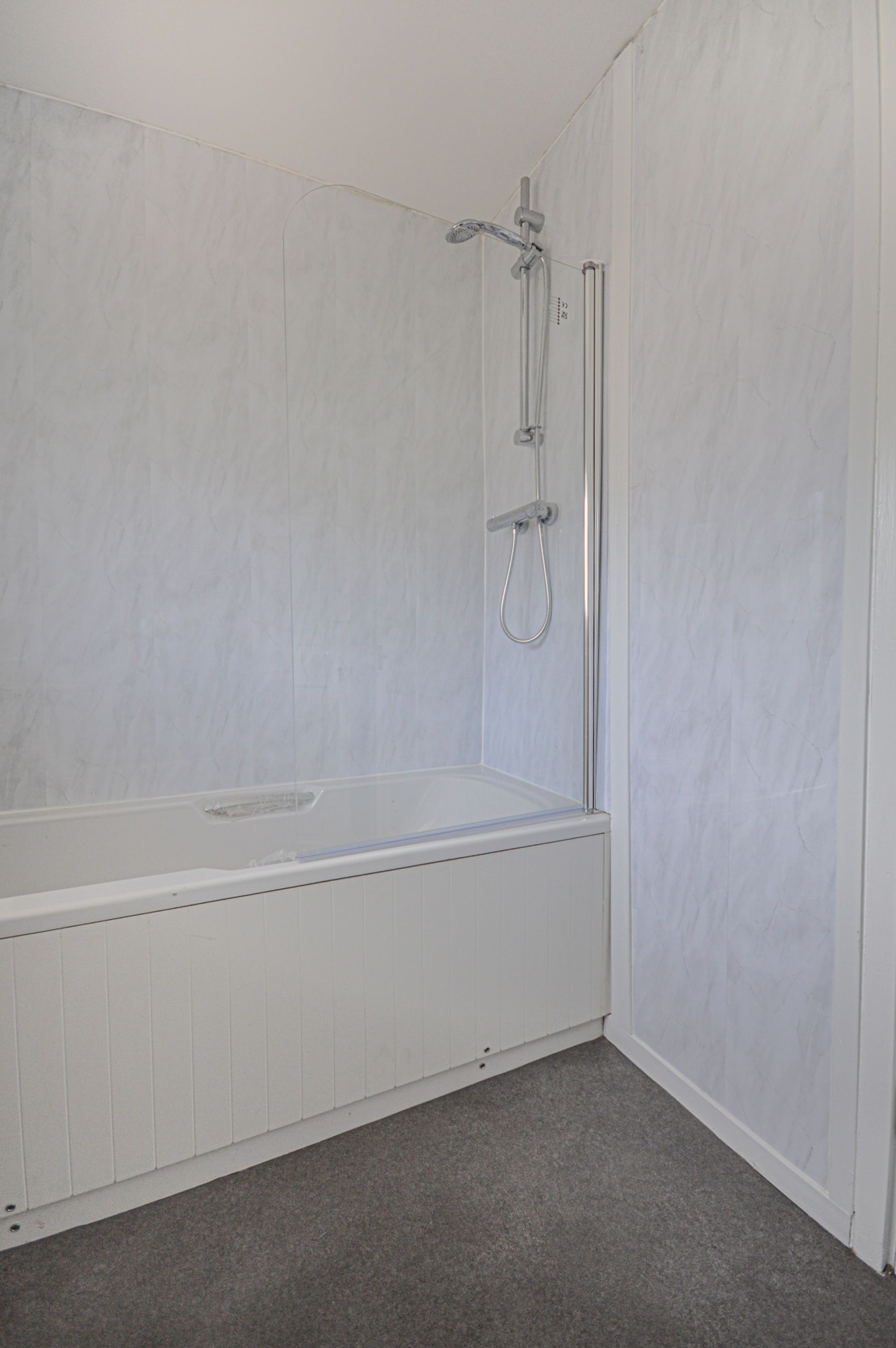 2 bed terraced house to rent in Steepfield, Cwmbran  - Property Image 15