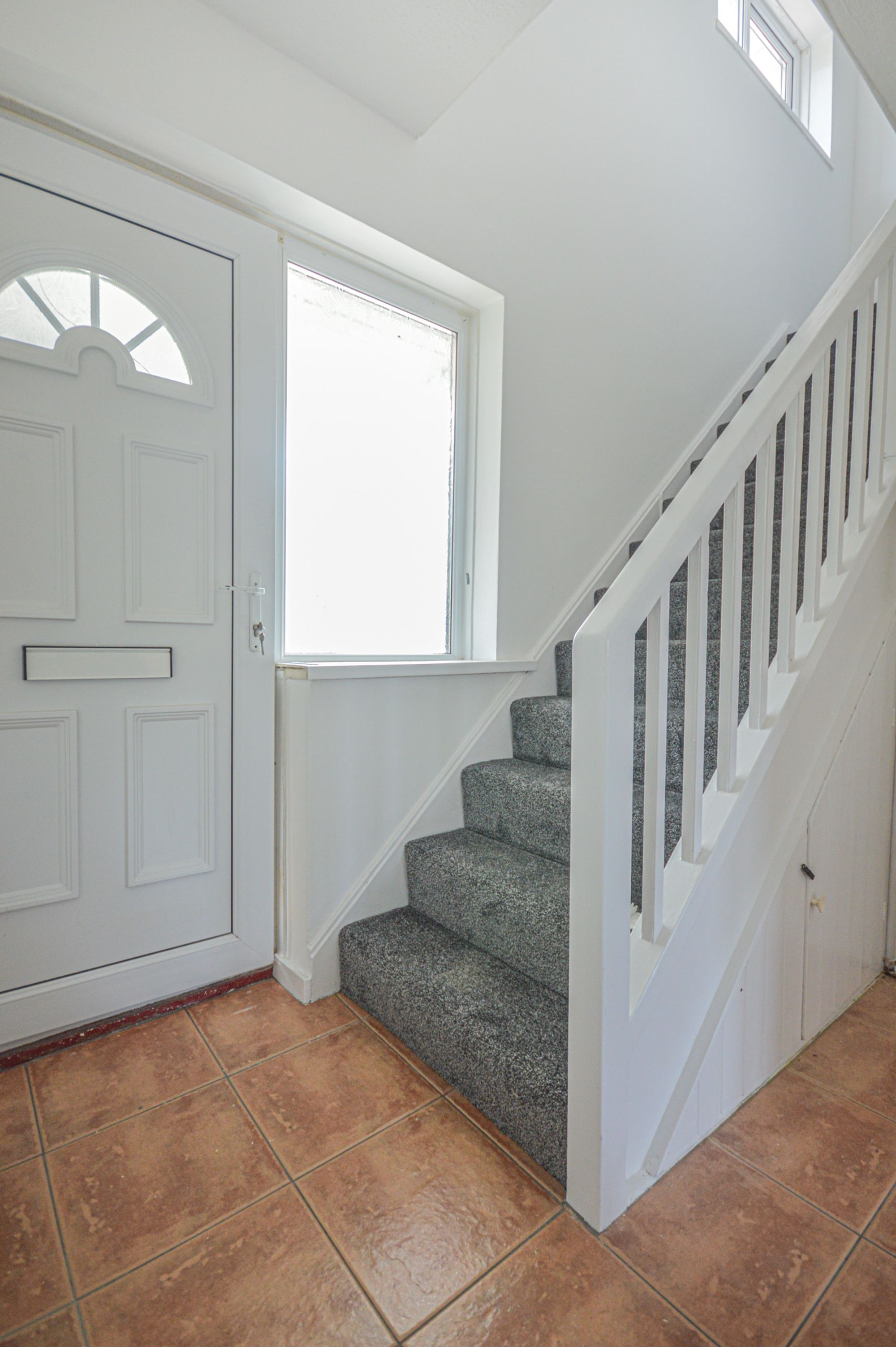 2 bed terraced house to rent in Steepfield, Cwmbran 9