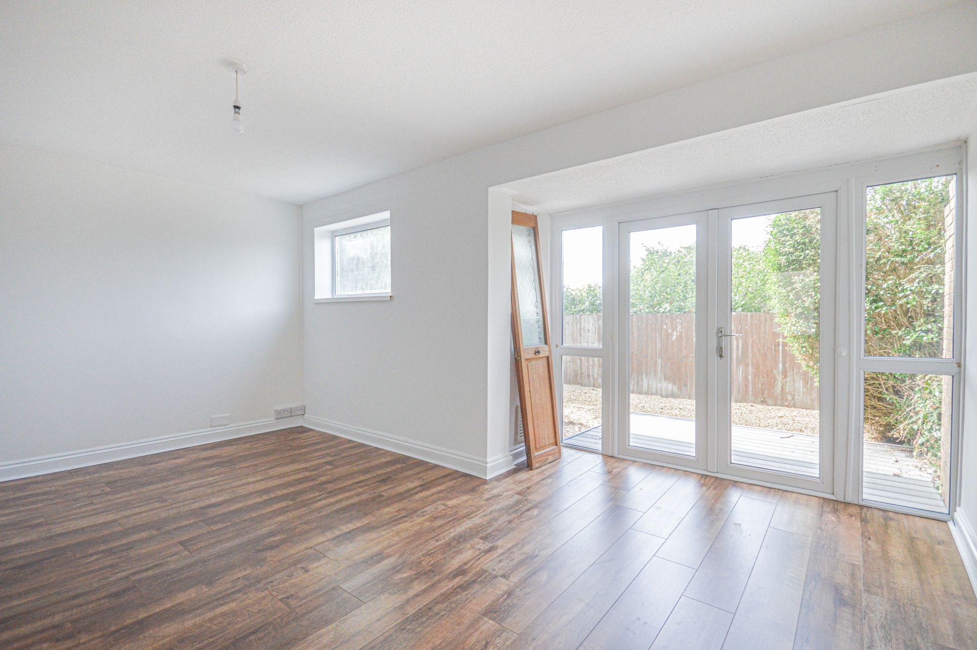 2 bed terraced house to rent in Steepfield, Cwmbran 2