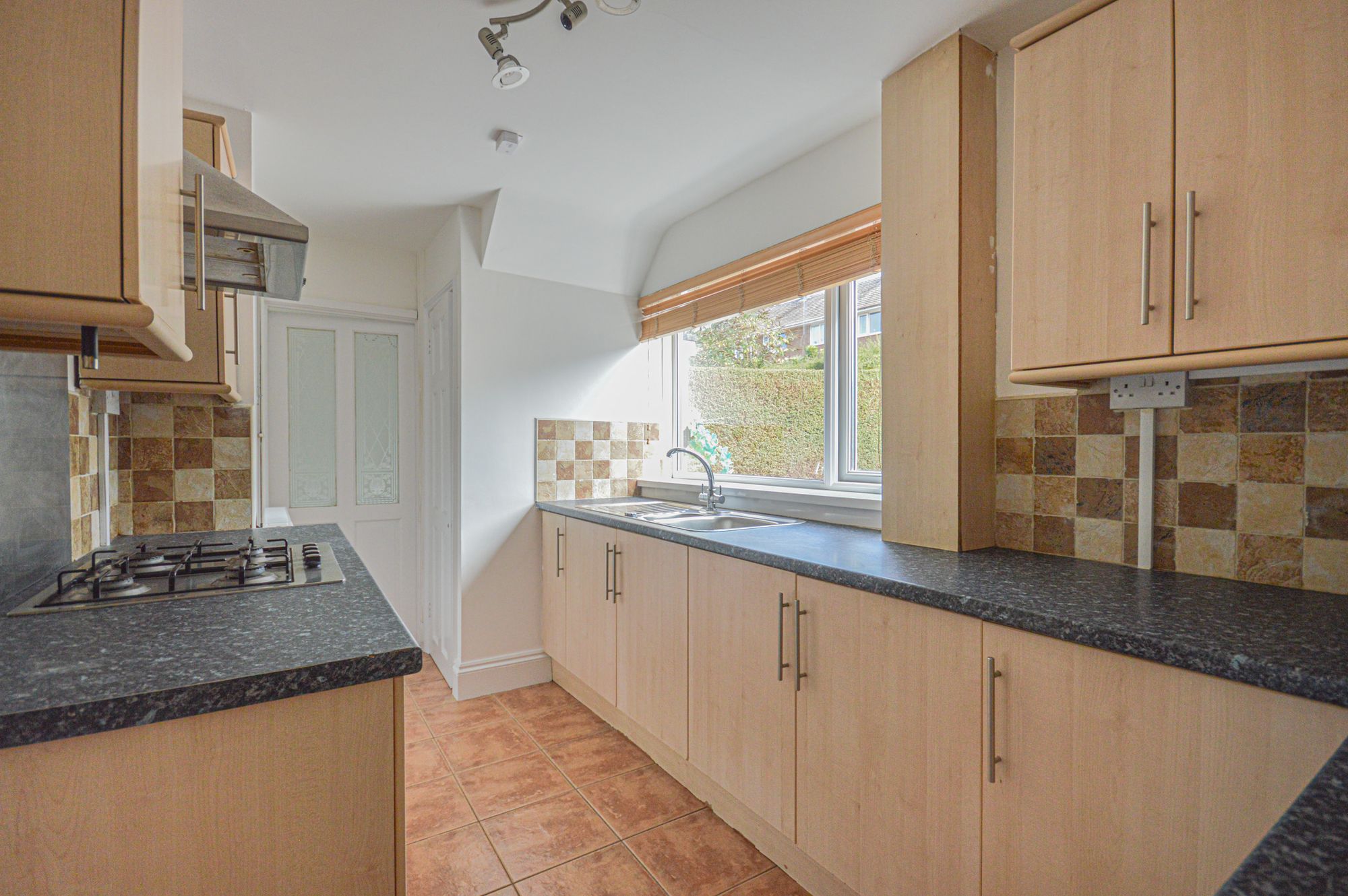 2 bed terraced house to rent in Steepfield, Cwmbran 5