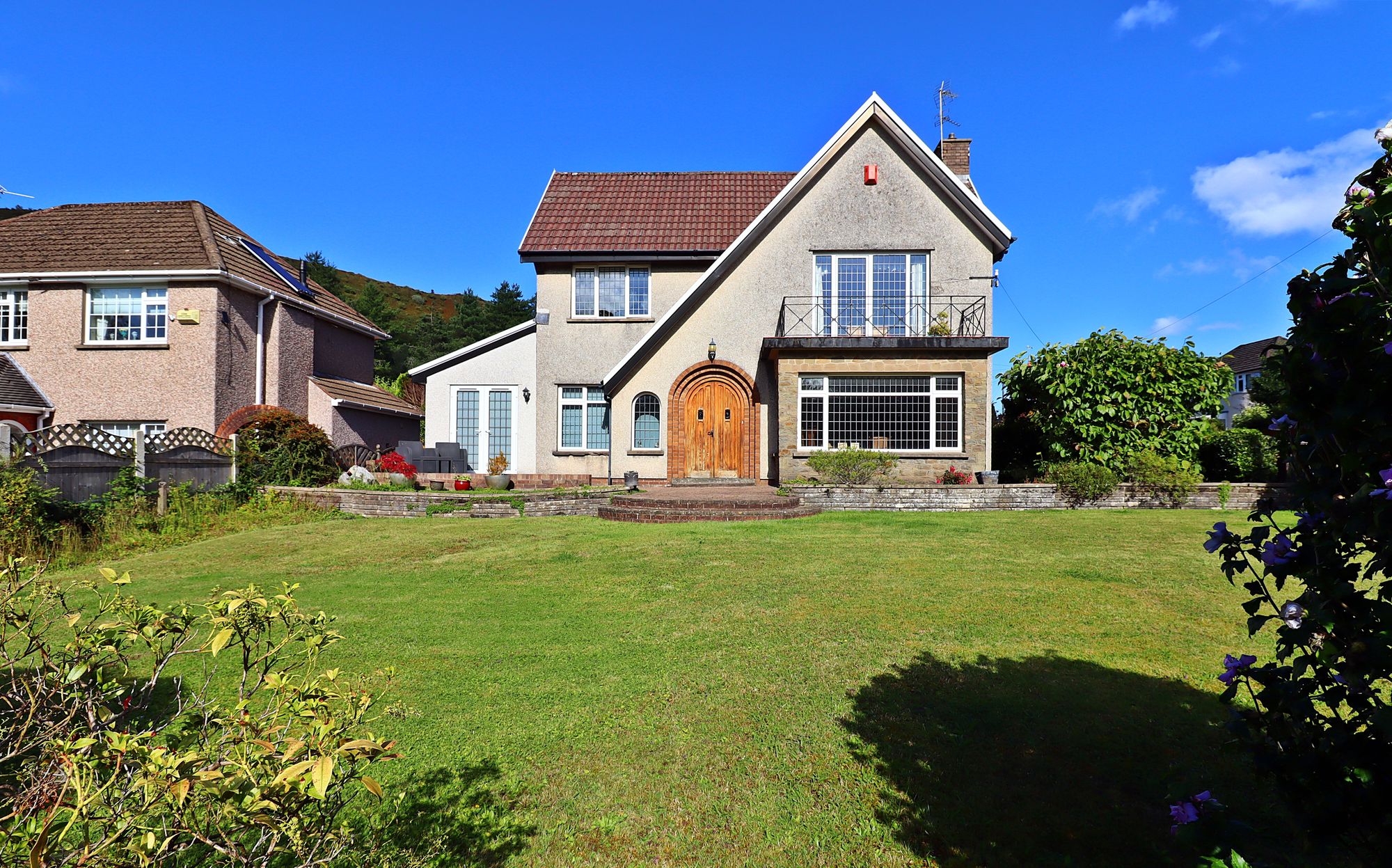 5 bed detached house for sale in Danygraig Drive, Pontyclun  - Property Image 1
