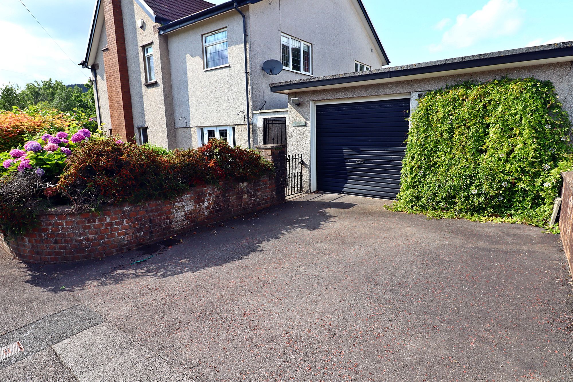 5 bed detached house for sale in Danygraig Drive, Pontyclun  - Property Image 34