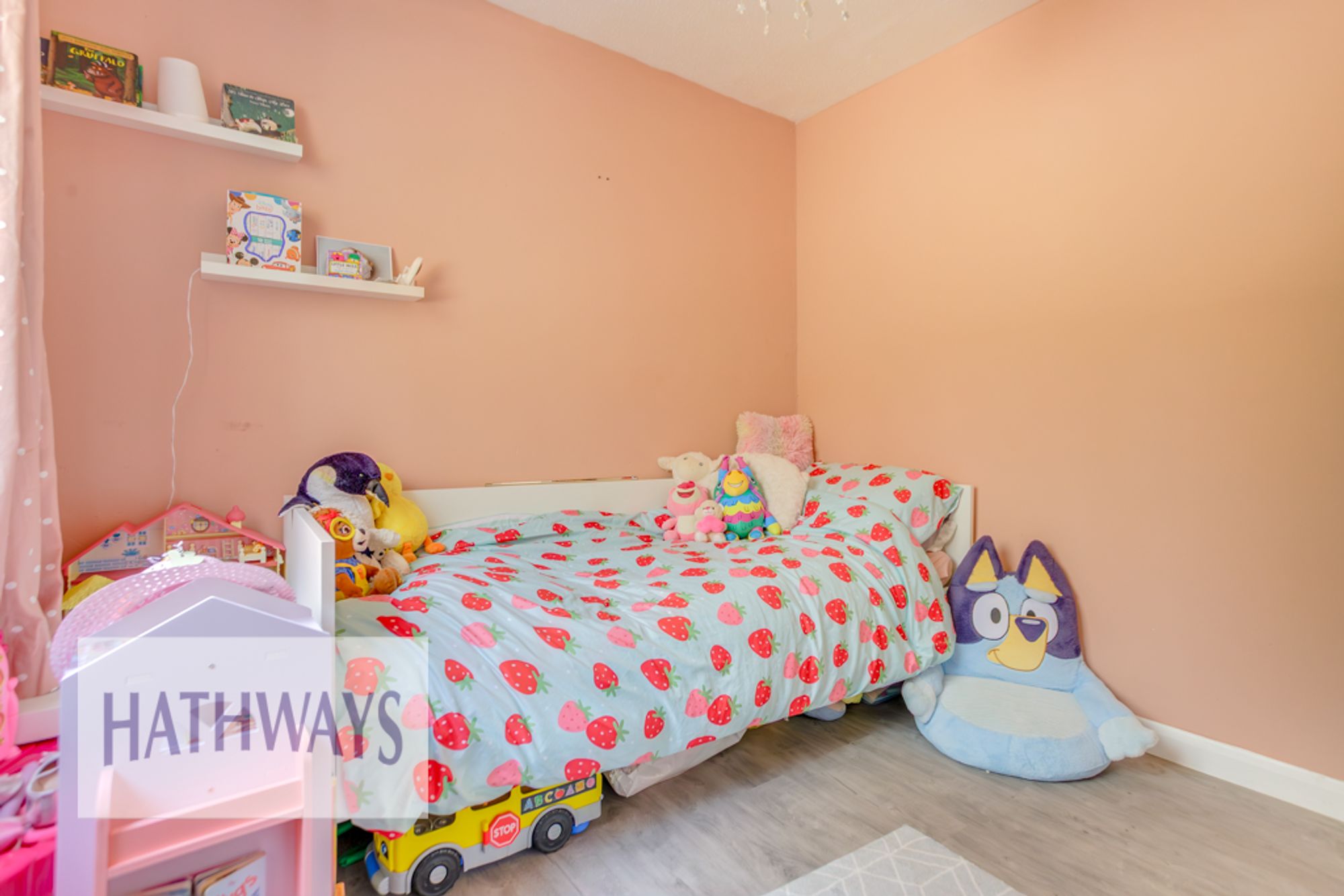 3 bed terraced house for sale in Neath Court, Cwmbran  - Property Image 21