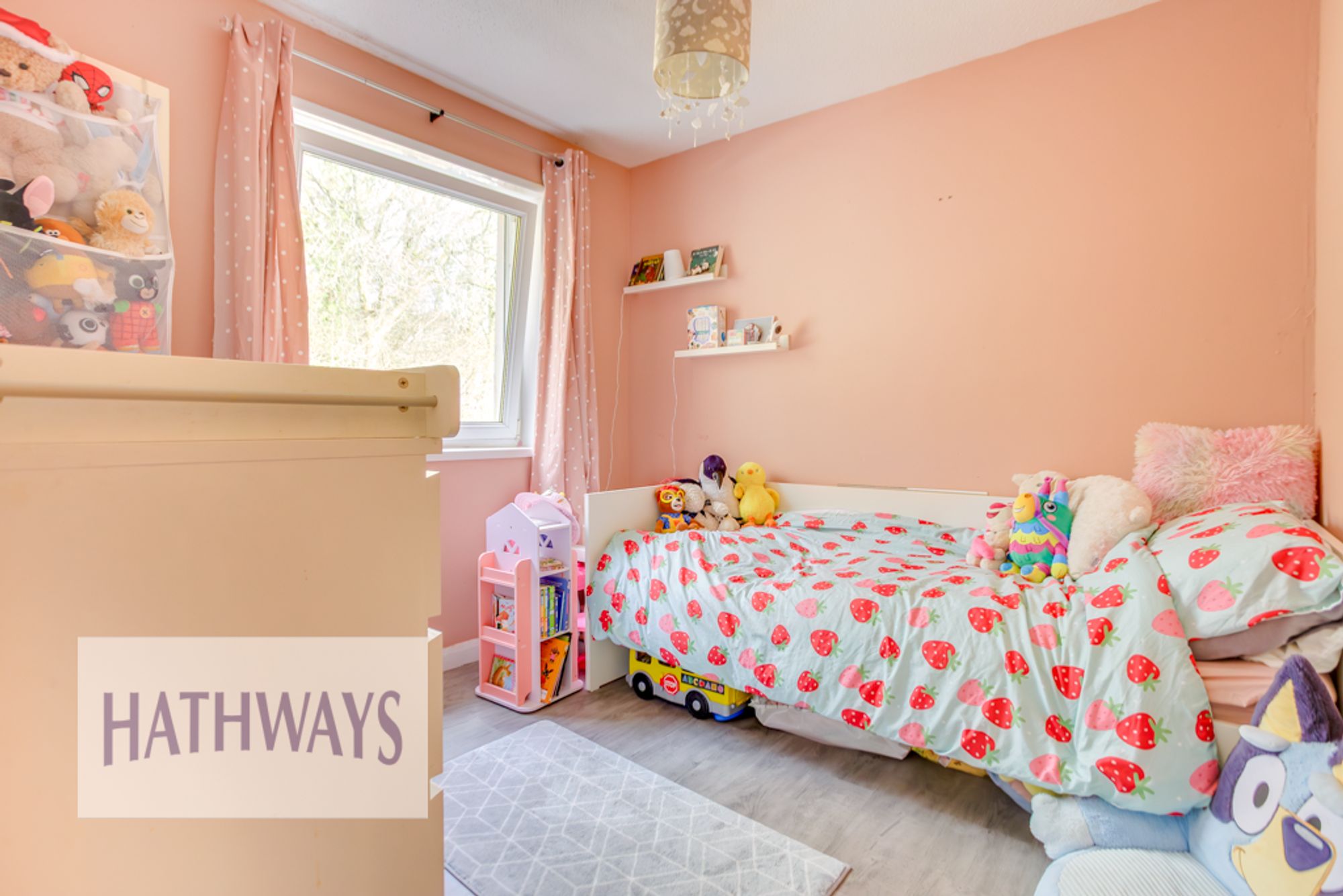 3 bed terraced house for sale in Neath Court, Cwmbran  - Property Image 19