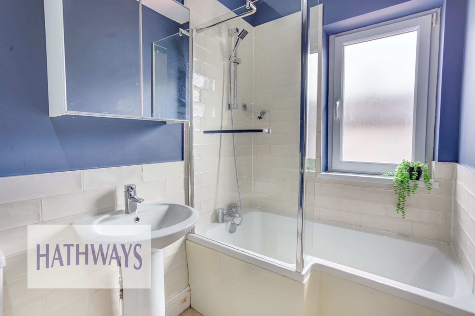 2 bed mid-terraced house for sale in New Street, Cwmbran 22