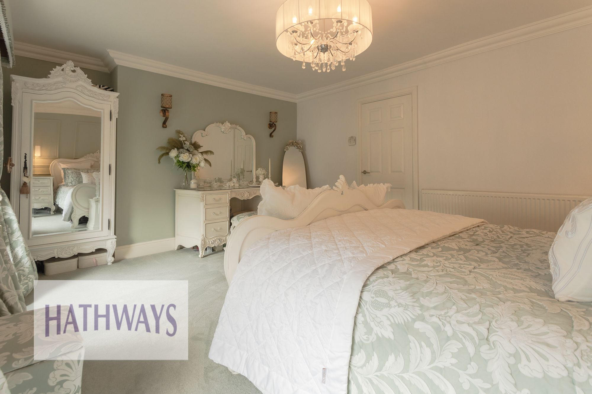 3 bed end of terrace house for sale in Gwent Street, Pontypool, NP4 28