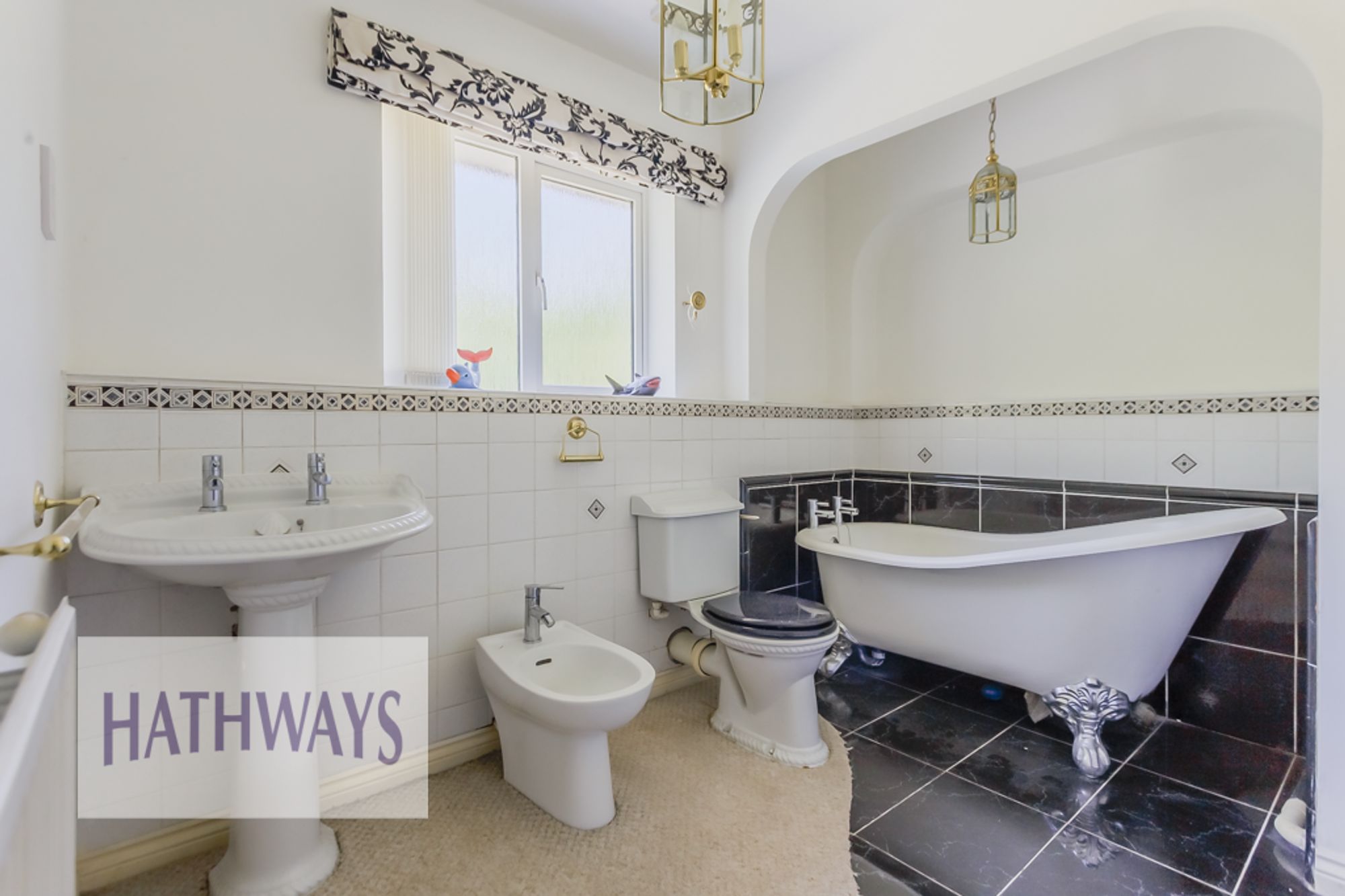 4 bed detached house for sale in Dorallt Close, Cwmbran  - Property Image 39