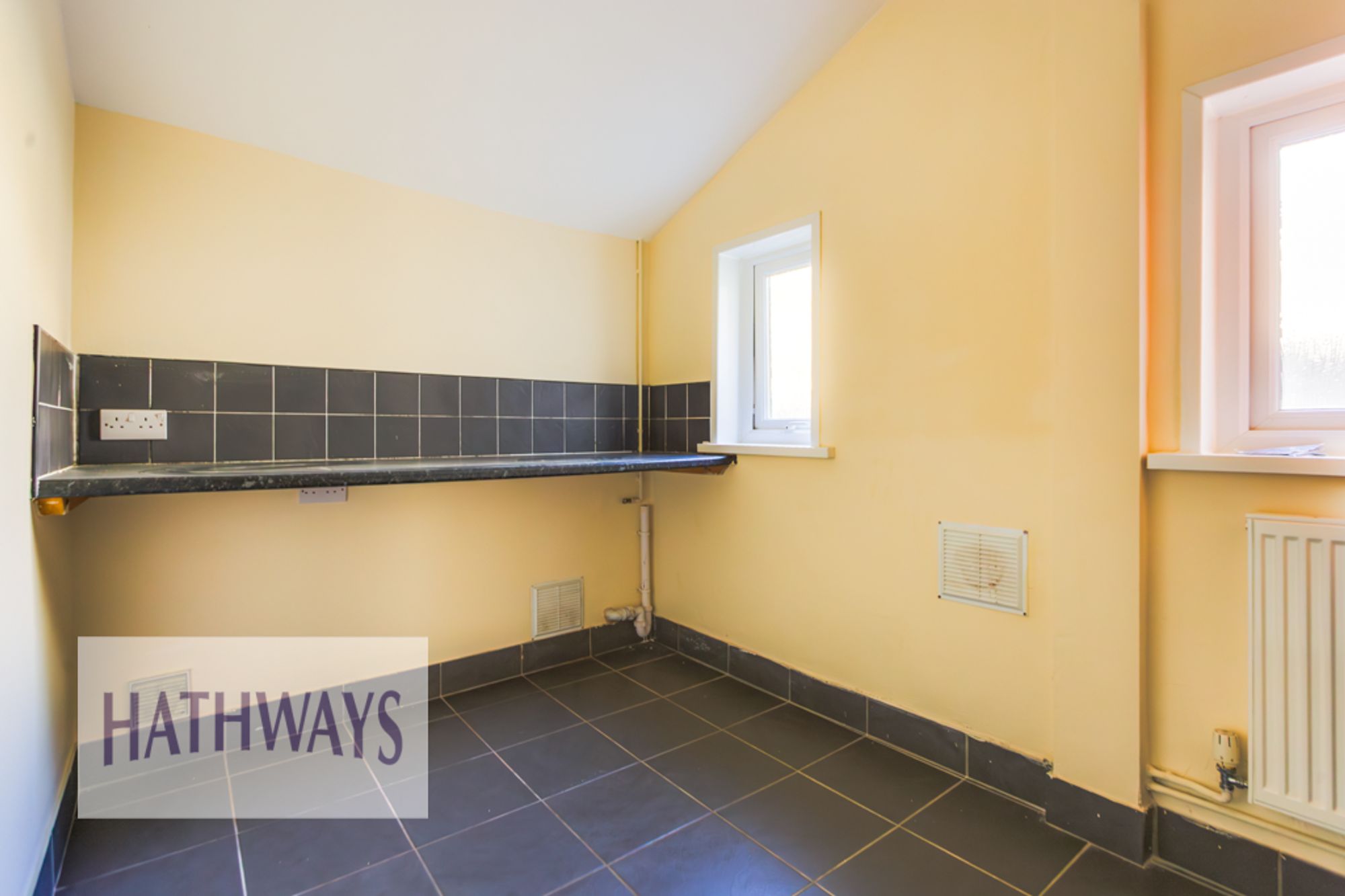 2 bed mid-terraced house to rent in Owendale Terrace, Pontypool  - Property Image 12