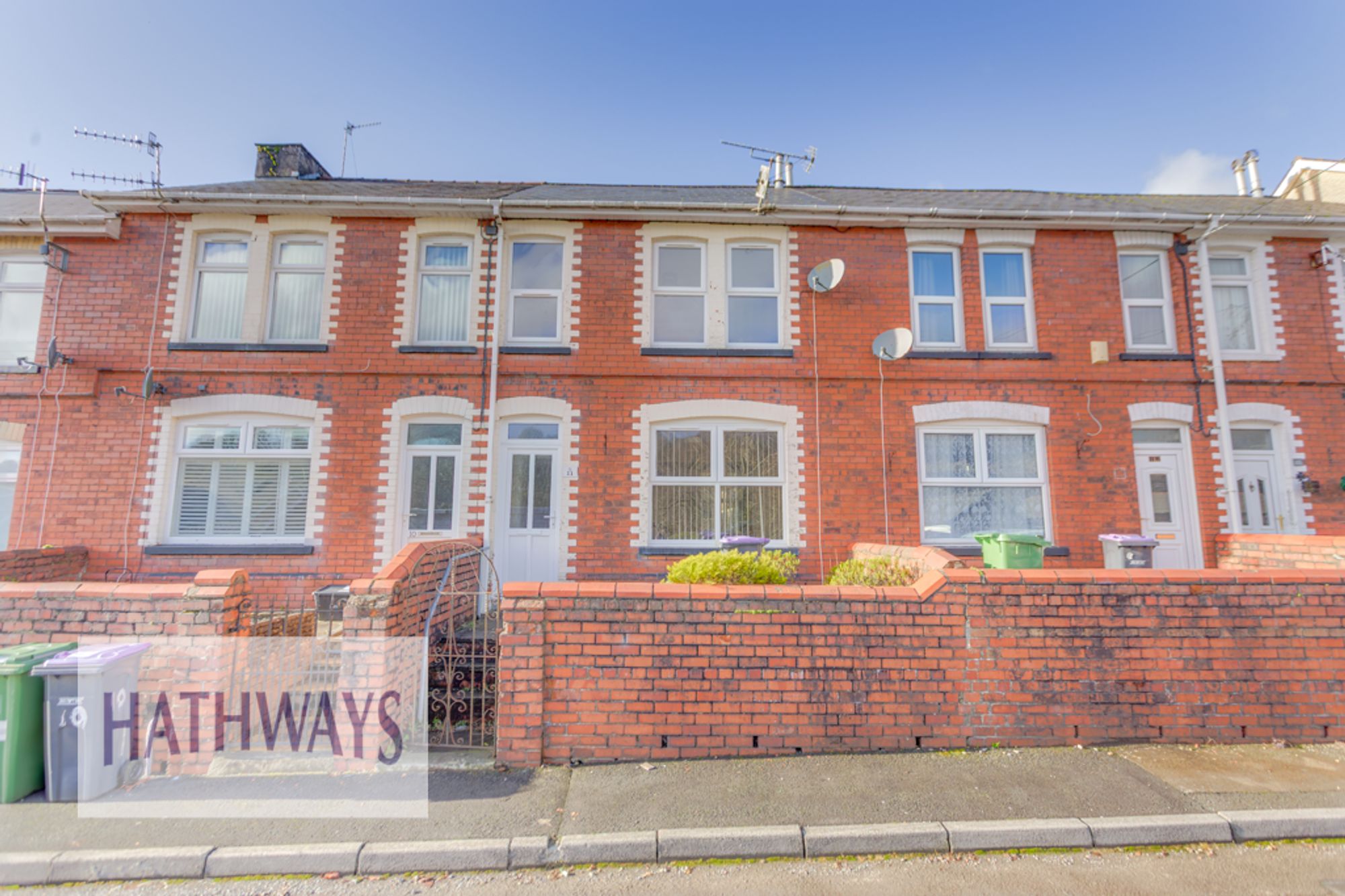 2 bed mid-terraced house to rent in Owendale Terrace, Pontypool - Property Image 1