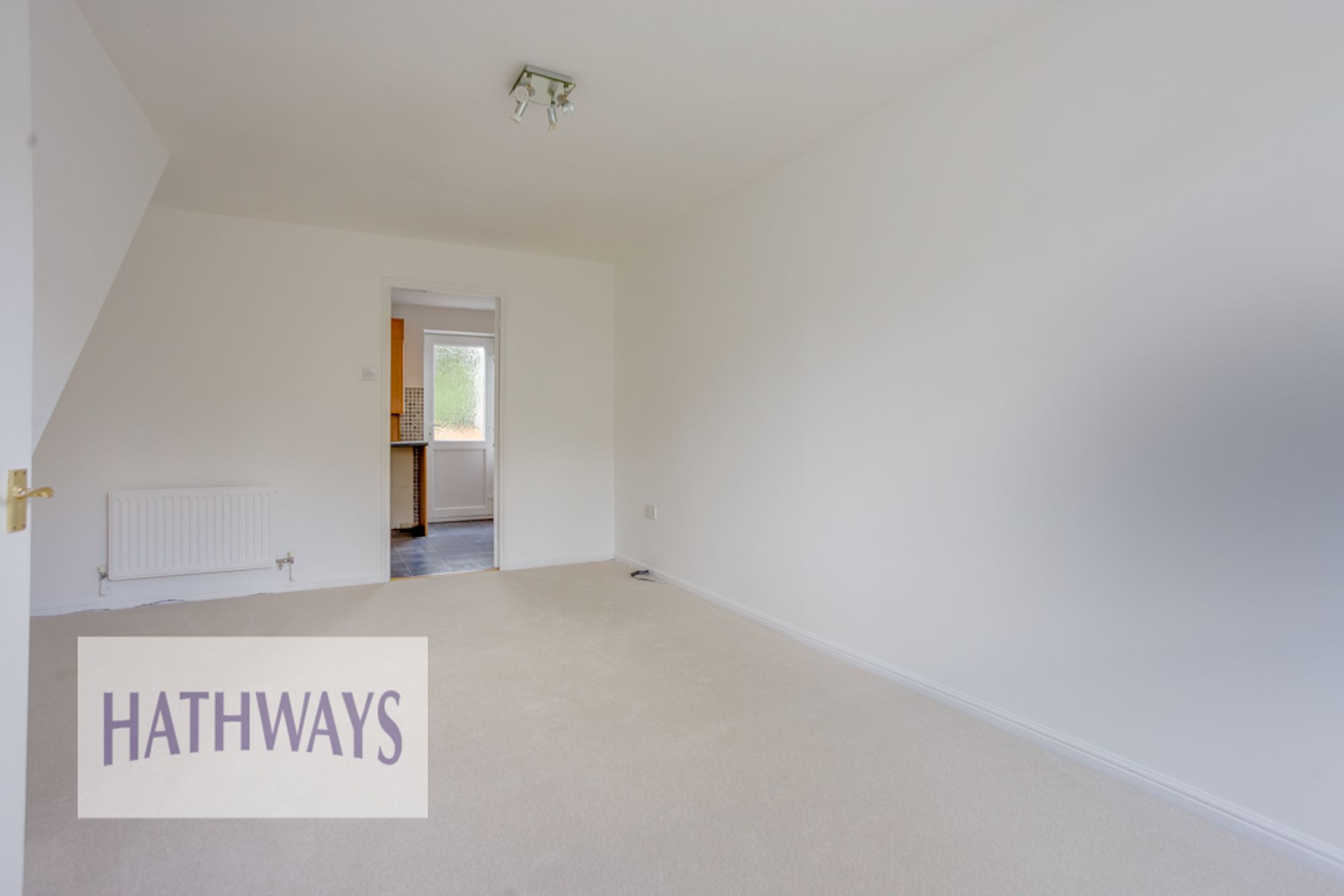 2 bed end of terrace house for sale in Dean Court, Cwmbran  - Property Image 7