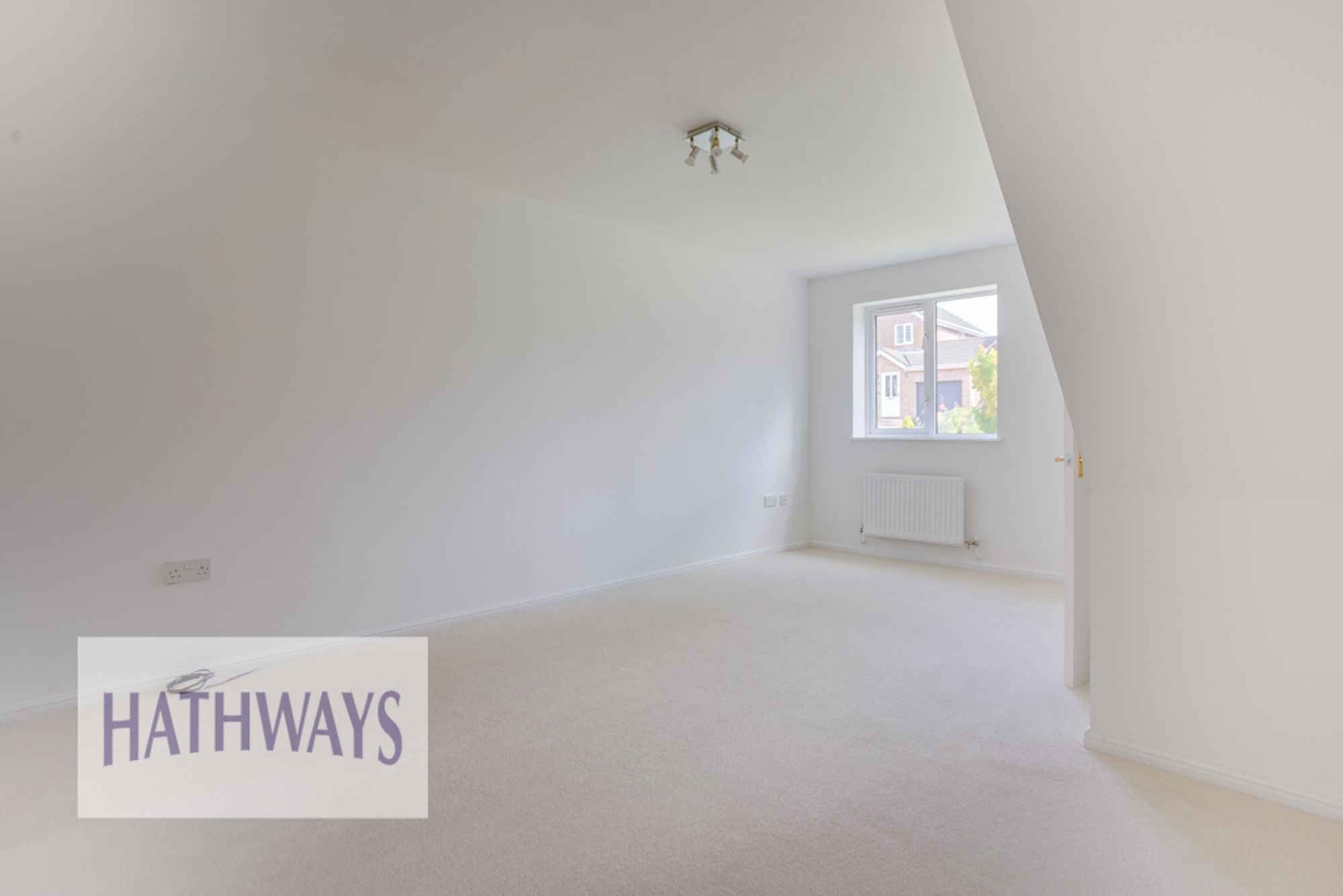 2 bed end of terrace house for sale in Dean Court, Cwmbran 5