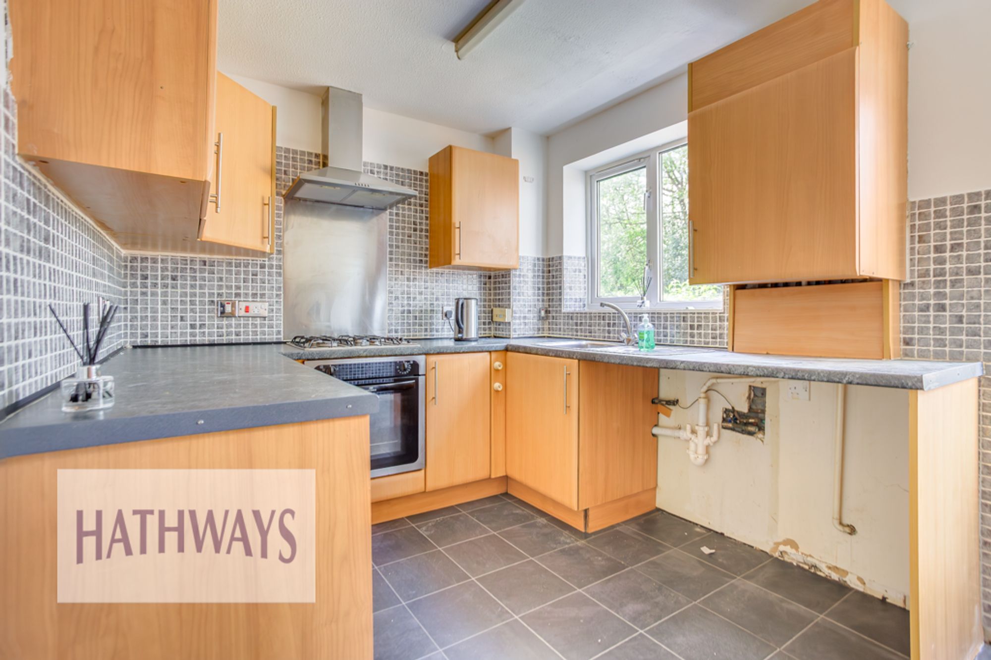 2 bed end of terrace house for sale in Dean Court, Cwmbran  - Property Image 8