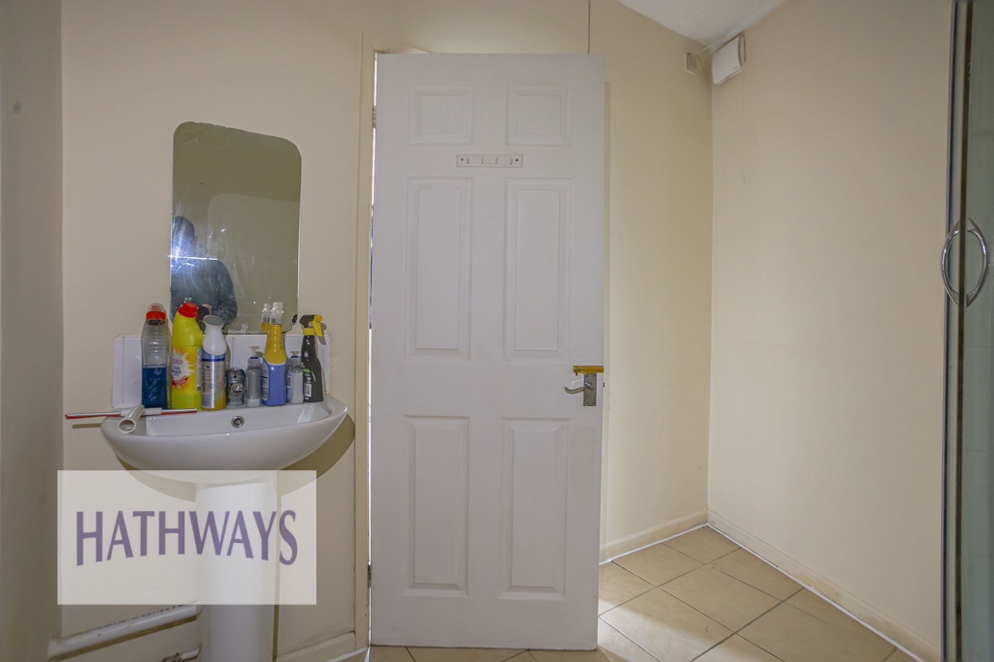 1 bed flat to rent in Two Locks Road, Cwmbran  - Property Image 8