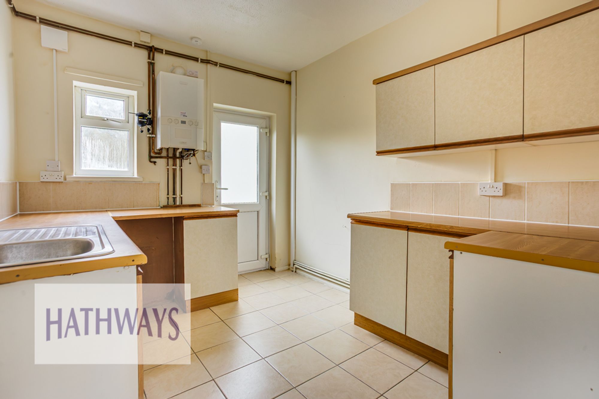 1 bed flat to rent in Two Locks Road, Cwmbran 3